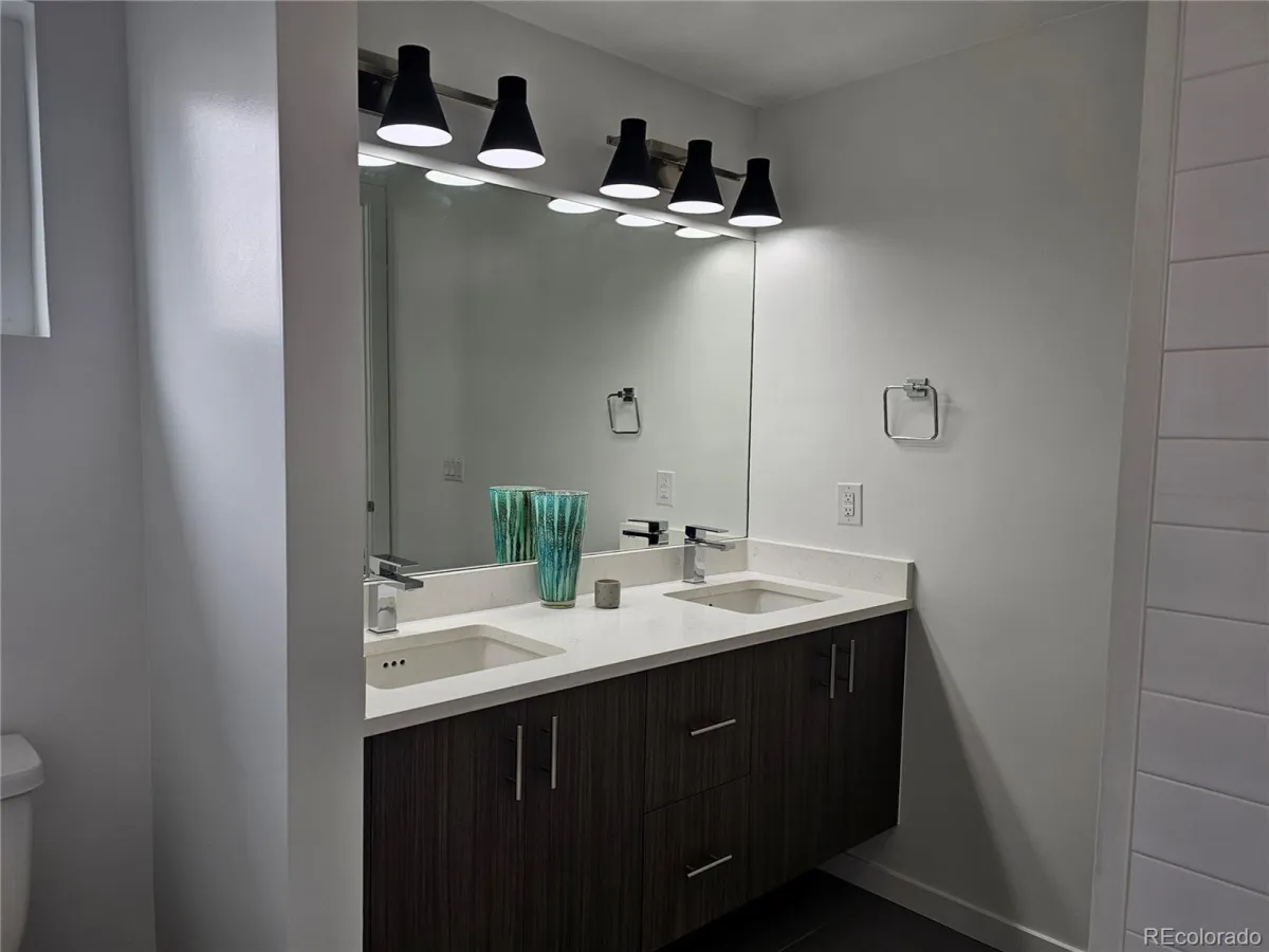 04012026063549 1200 32