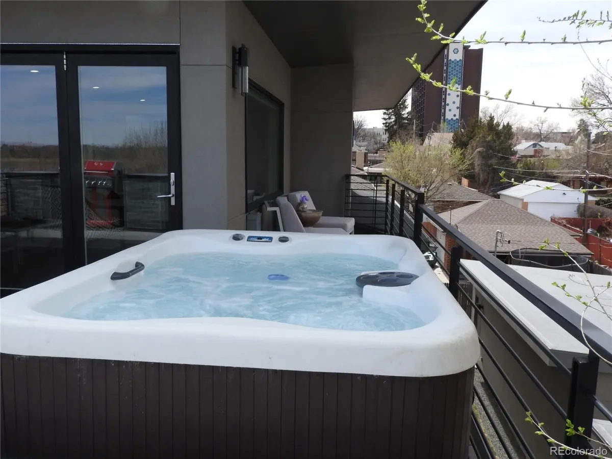 04012026063549 1200 44