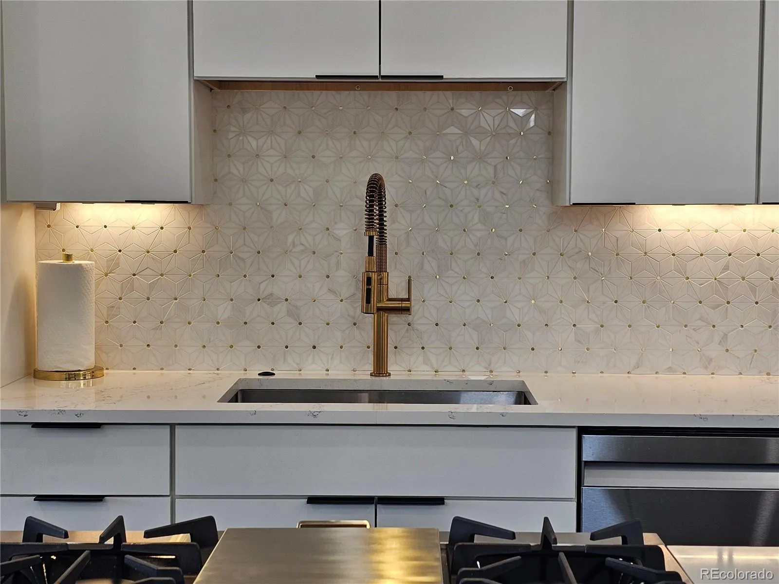 04012026063549 1600 10