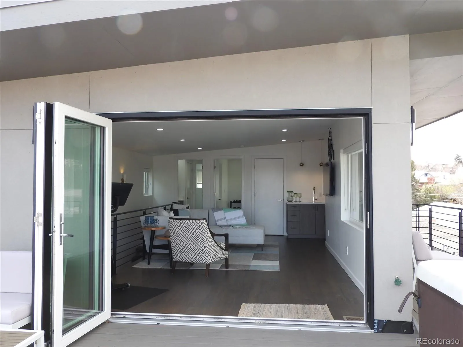 04012026063549 1600 41