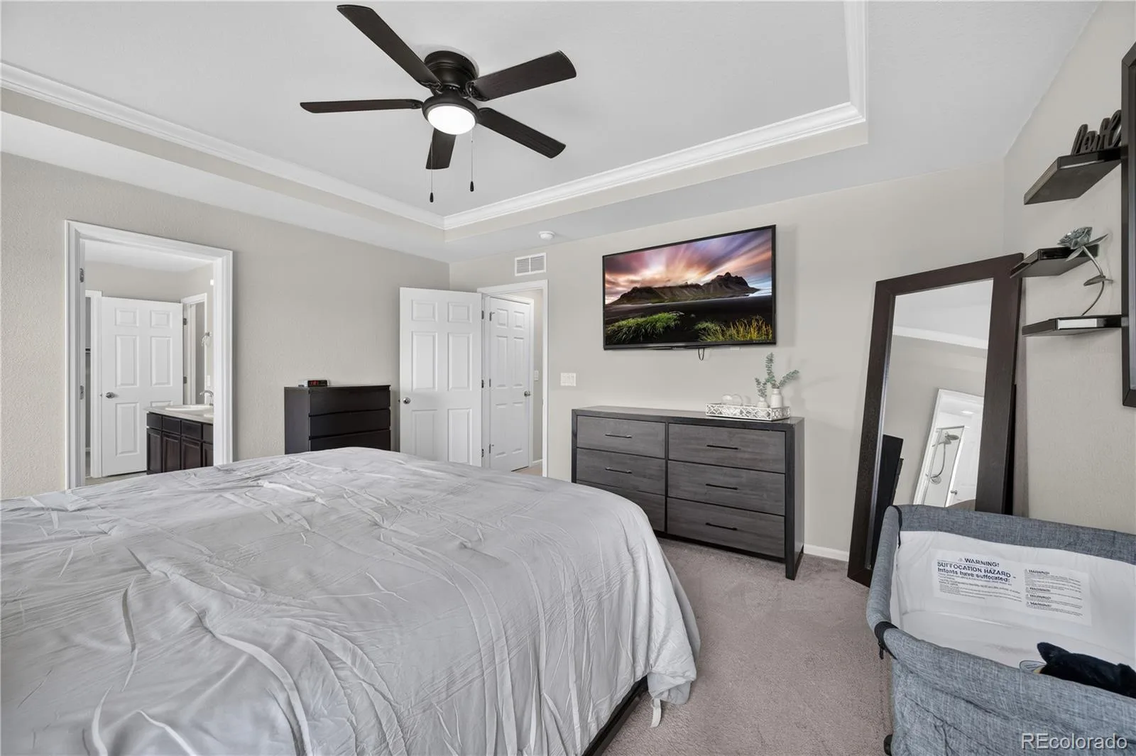 15803 E Warner Drive Denver CO 80239 | MLS #REC7157504 08212026160728 1600 15
