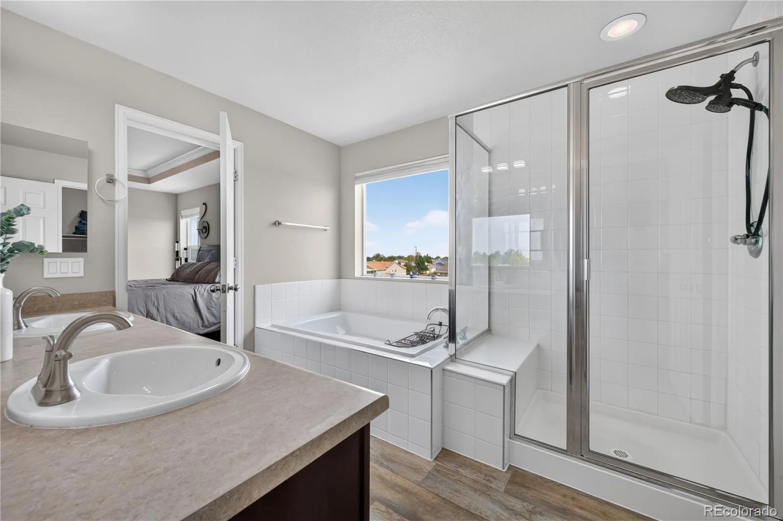 15803 E Warner Drive Denver CO 80239 | MLS #REC7157504 08212026160728 1600 17