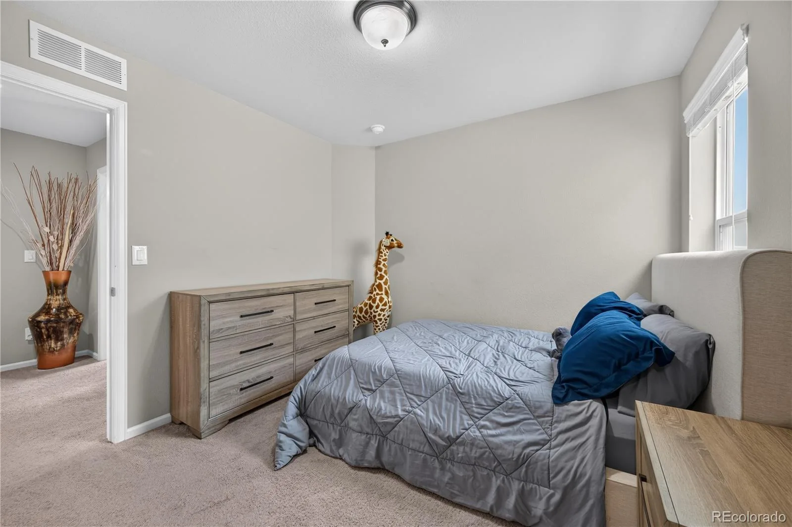 15803 E Warner Drive Denver CO 80239 | MLS #REC7157504 08212026160728 1600 20