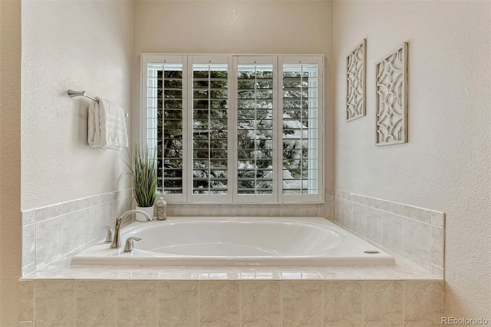 1248 Castle Grove Place Castle Pines CO 80108 MLS #REC7157561 06082026203023 1600 21