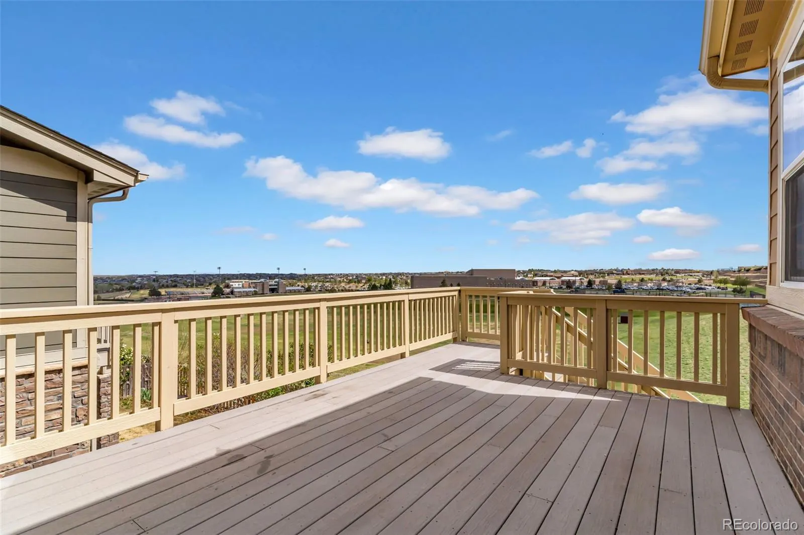 25748 E Calhoun Place Aurora CO 80016 MLS #REC7158545 05092026020641 1600 21