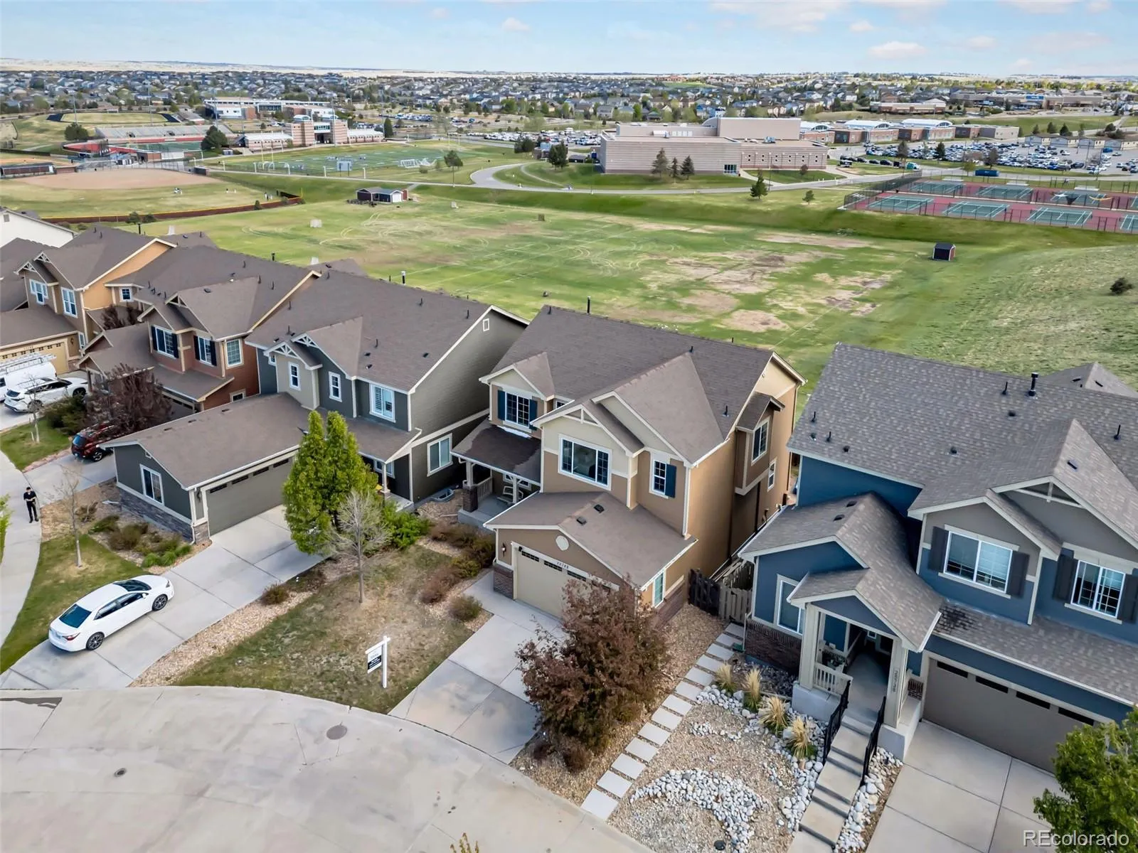 25748 E Calhoun Place Aurora CO 80016 MLS #REC7158545 05092026020641 1600 22