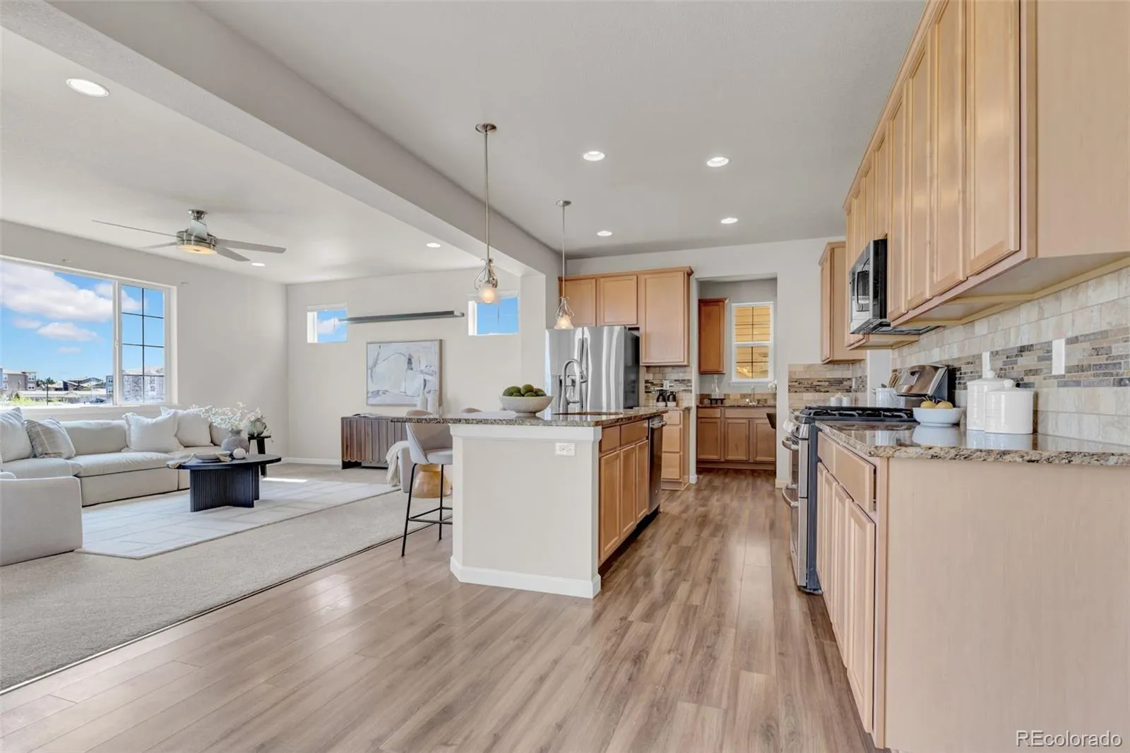 25748 E Calhoun Place Aurora CO 80016 MLS #REC7158545 05092026020641 1600 7