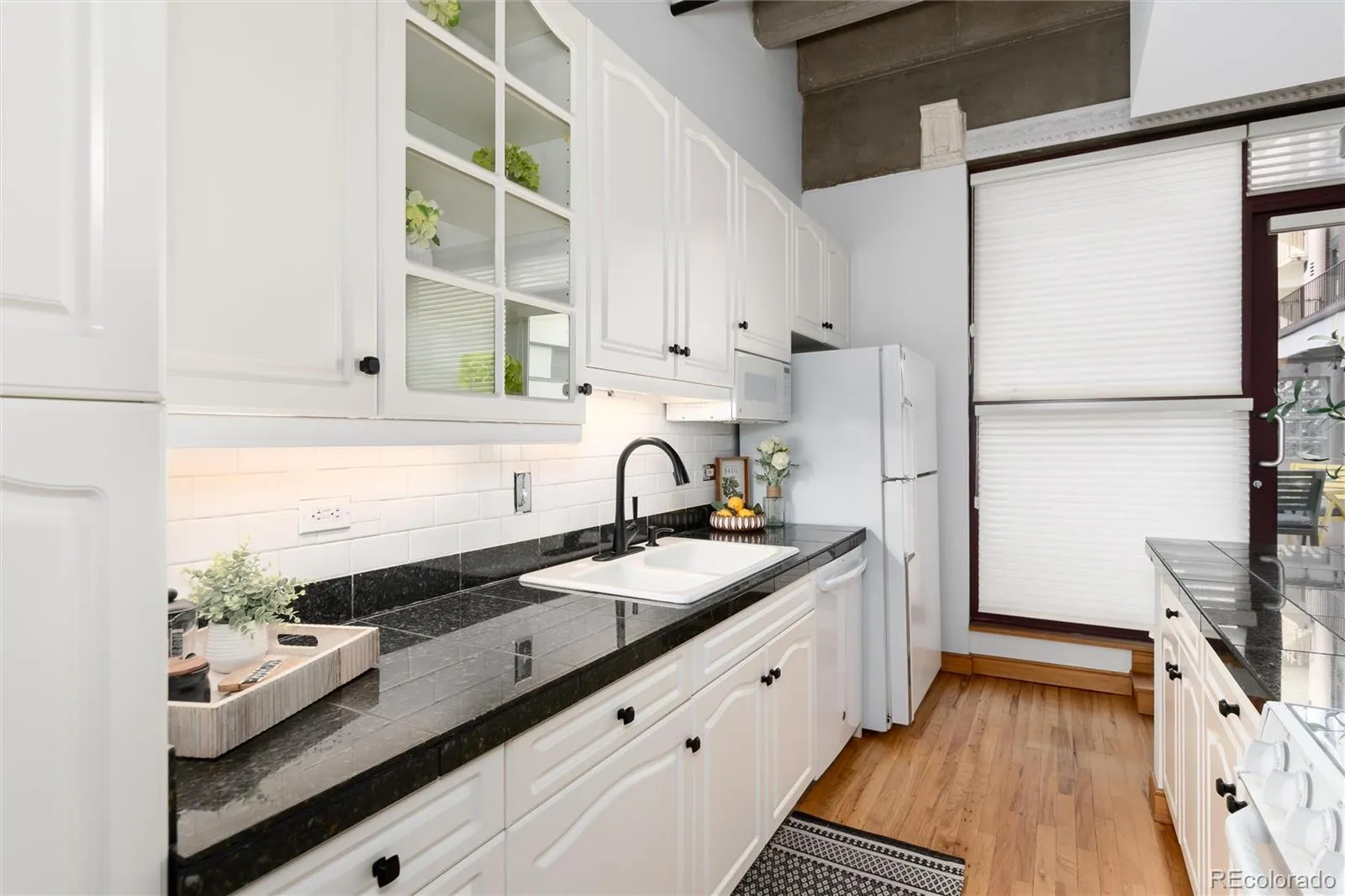 04212026193457 1600 17