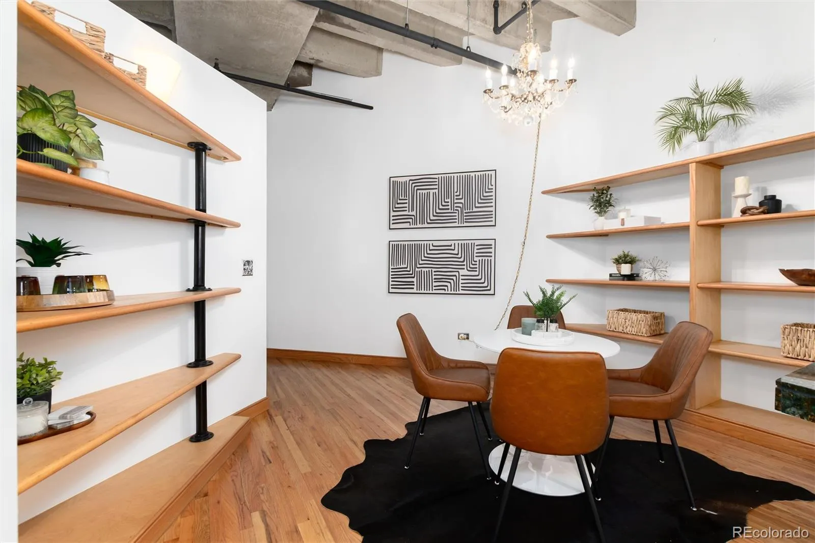 04212026193457 1600 22