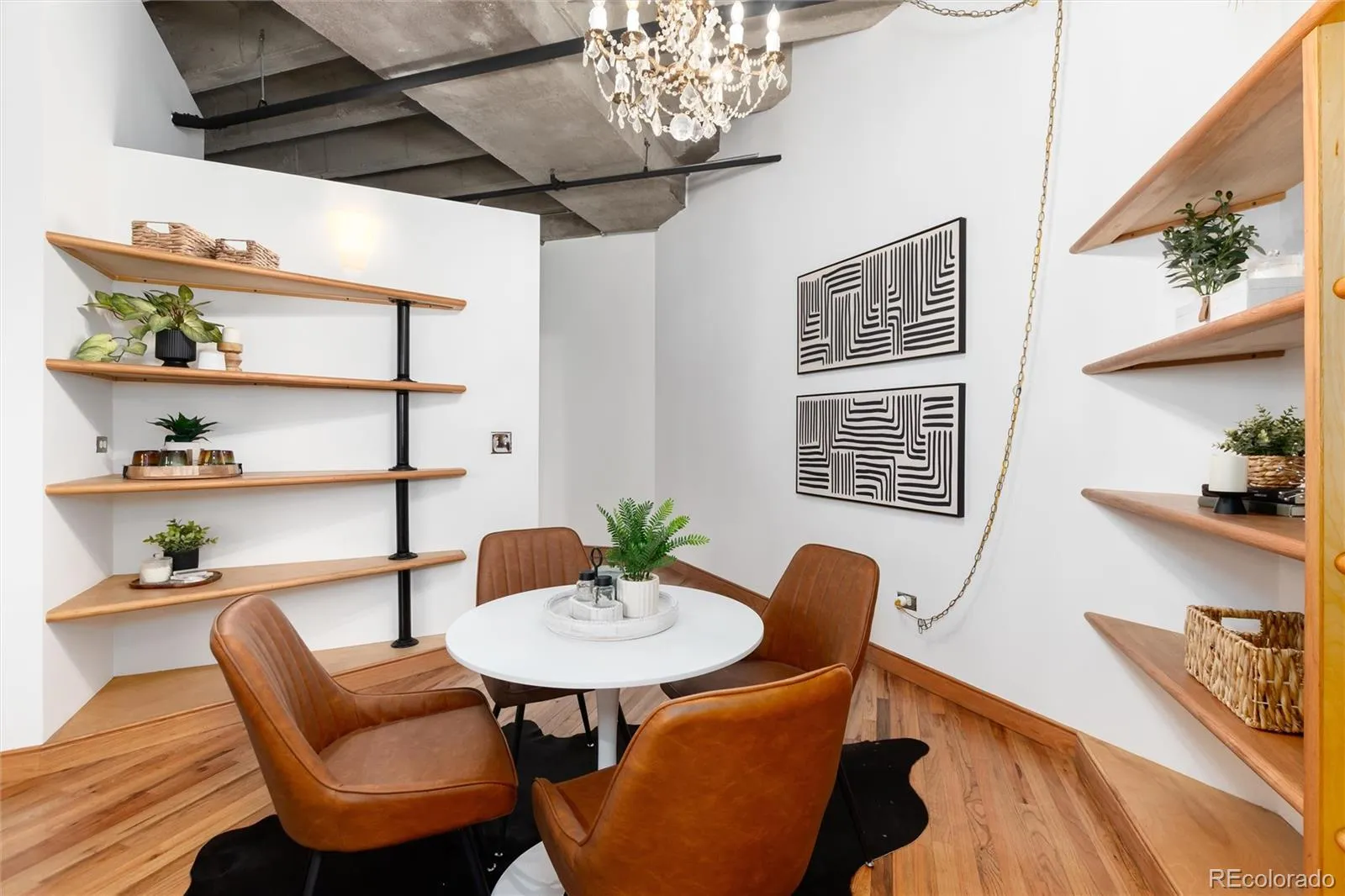 04212026193457 1600 23