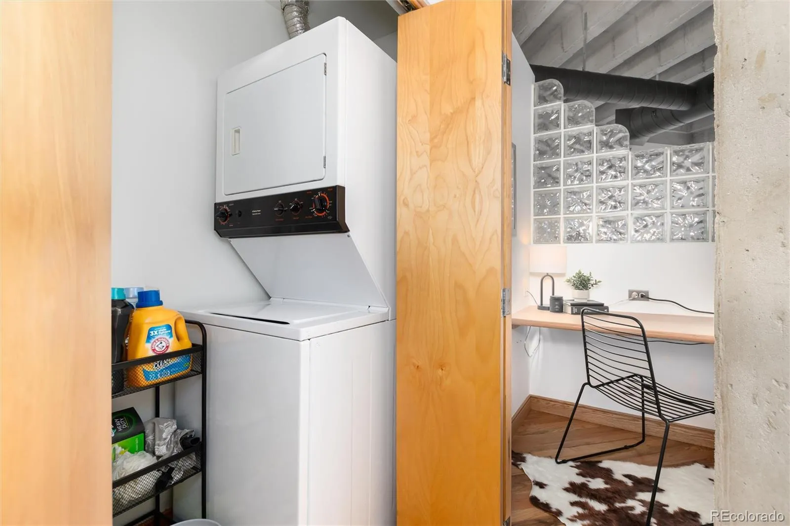 04212026193457 1600 27