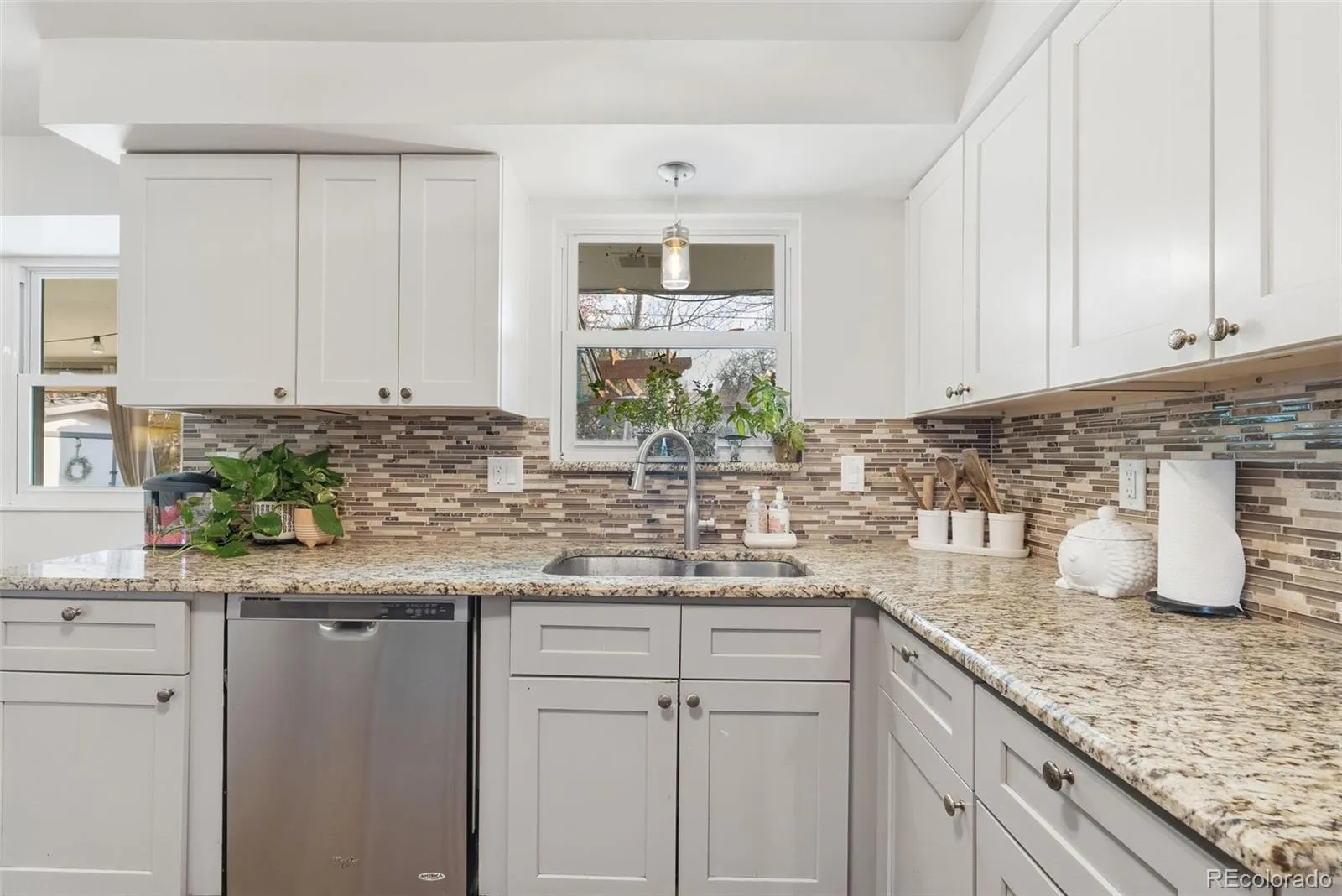 04082026195603 1600 10