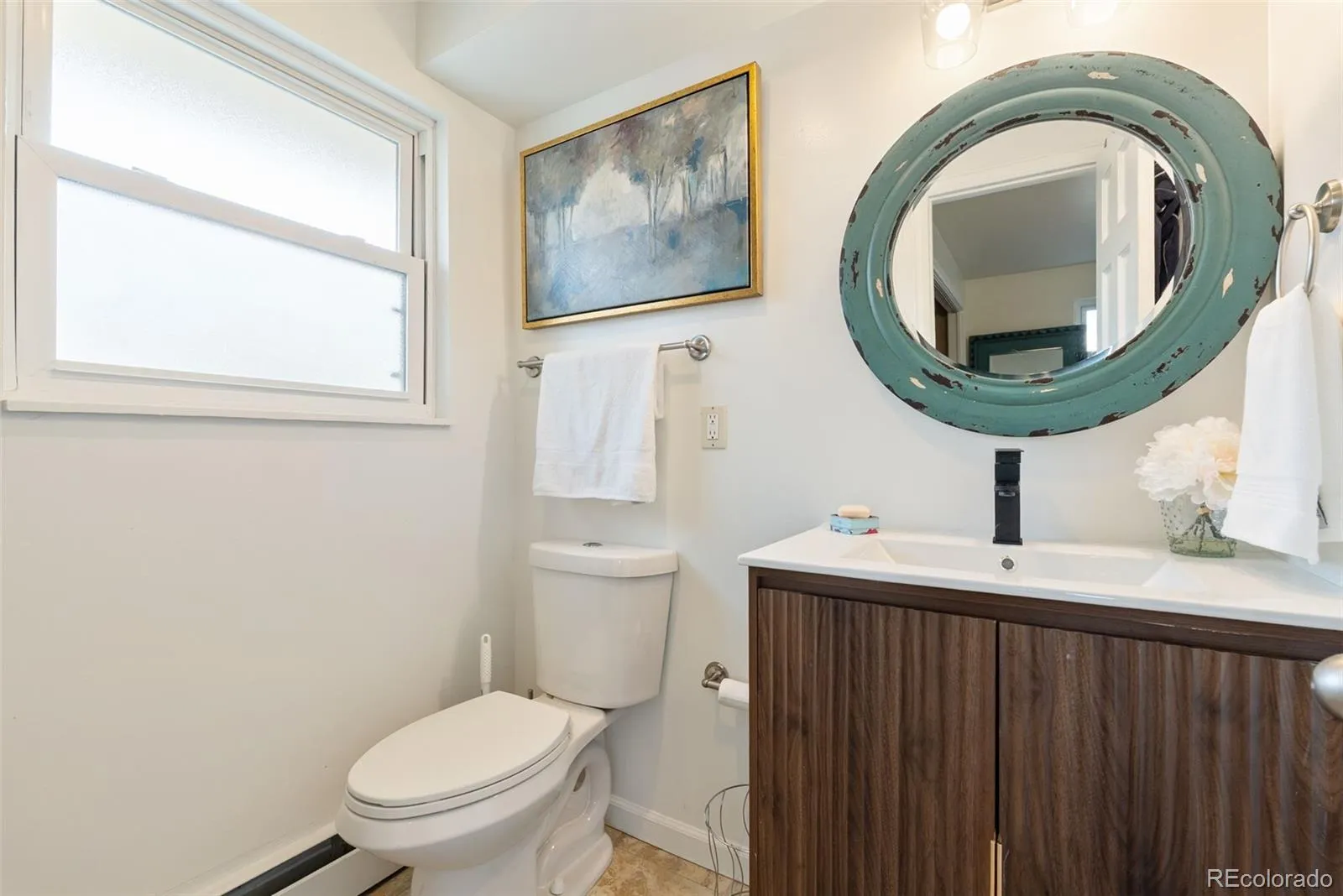 04082026195603 1600 25