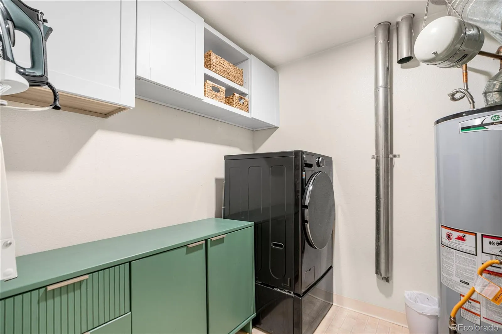 04032026232929 1600 14