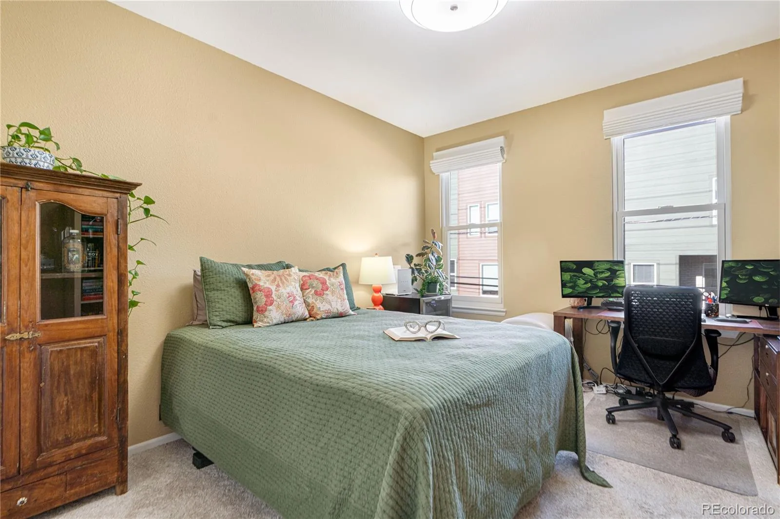 04032026232929 1600 22