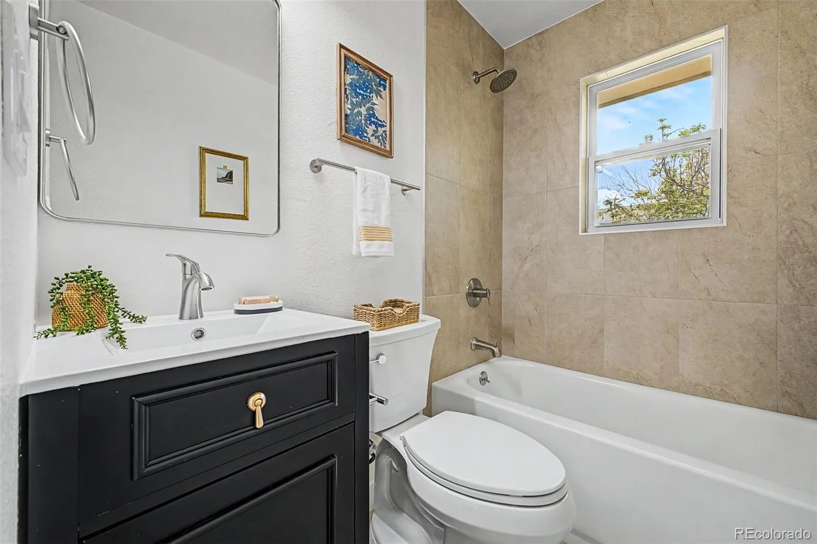 1768 Laredo Street Aurora CO 80011 MLS #REC7167737 06112026174620 1600 9
