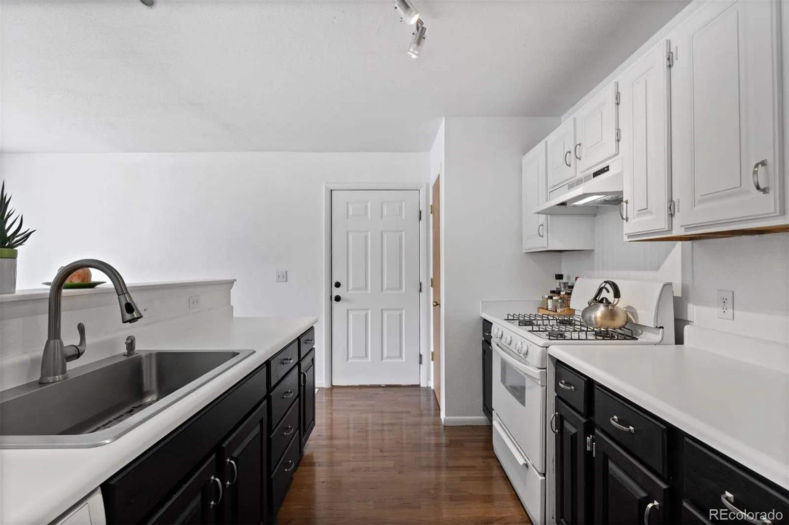 23317 E Saratoga Circle Aurora CO 80016 | MLS #REC7171159 06302026220326 1600 13