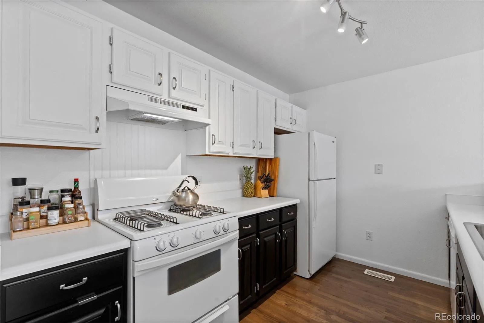 23317 E Saratoga Circle Aurora CO 80016 | MLS #REC7171159 06302026220326 1600 15