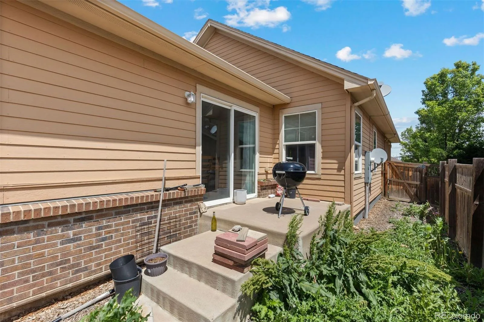 23317 E Saratoga Circle Aurora CO 80016 | MLS #REC7171159 06302026220326 1600 25