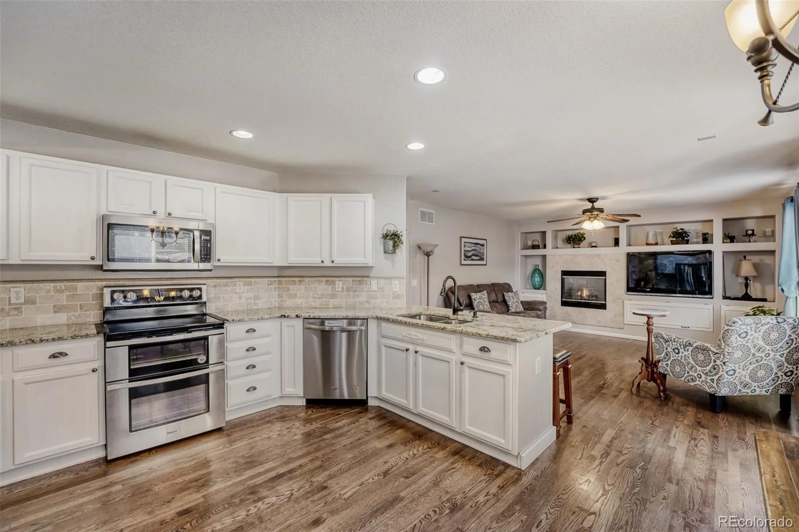 6086 S Ukraine Street Aurora CO 80015 MLS #REC7171794 06182026125044 1600 11