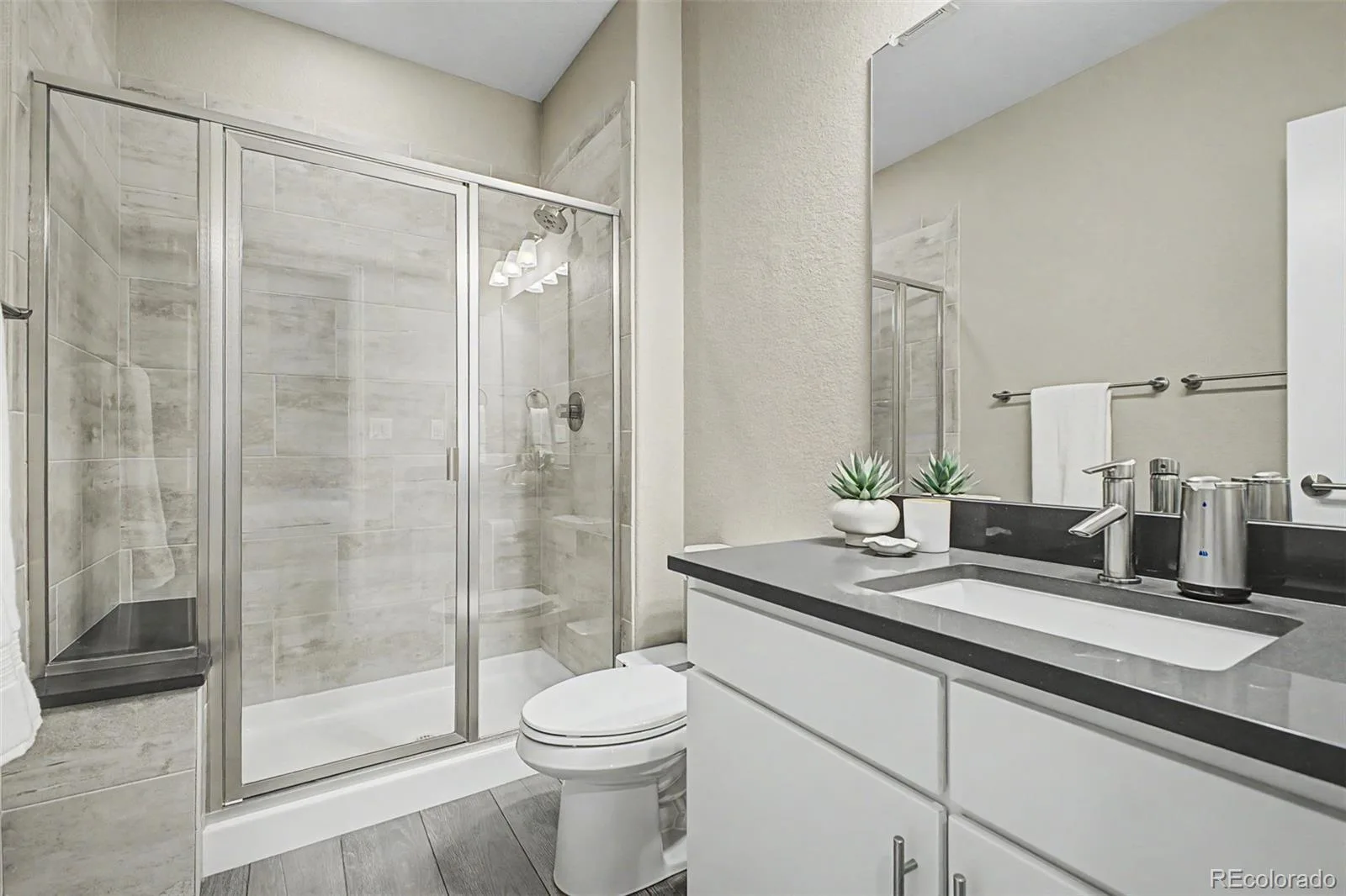 23701 E Calhoun Avenue Aurora CO 80016 MLS #REC7172593 06132026193559 1600 39
