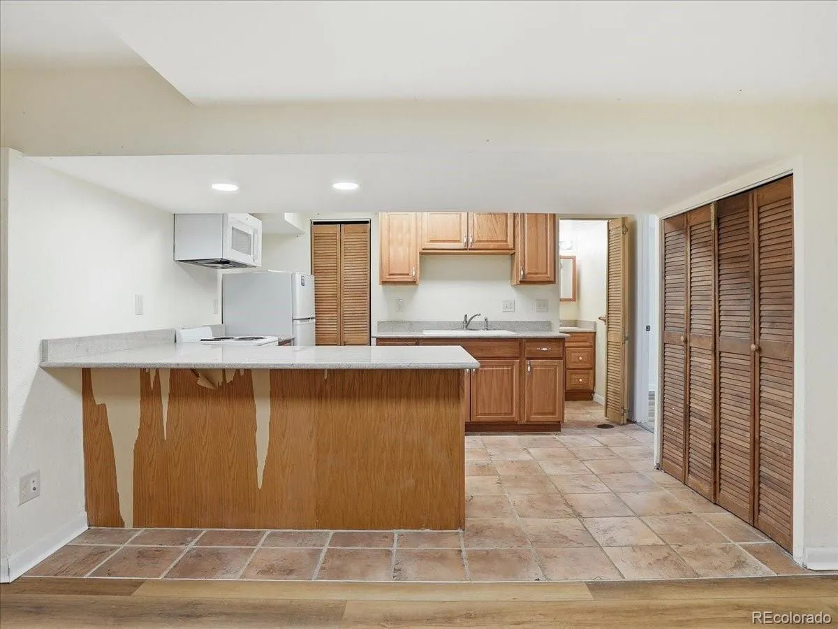 6218 S Cherry Circle Centennial CO 80121 MLS #REC7172775 05032026050640 1200 13
