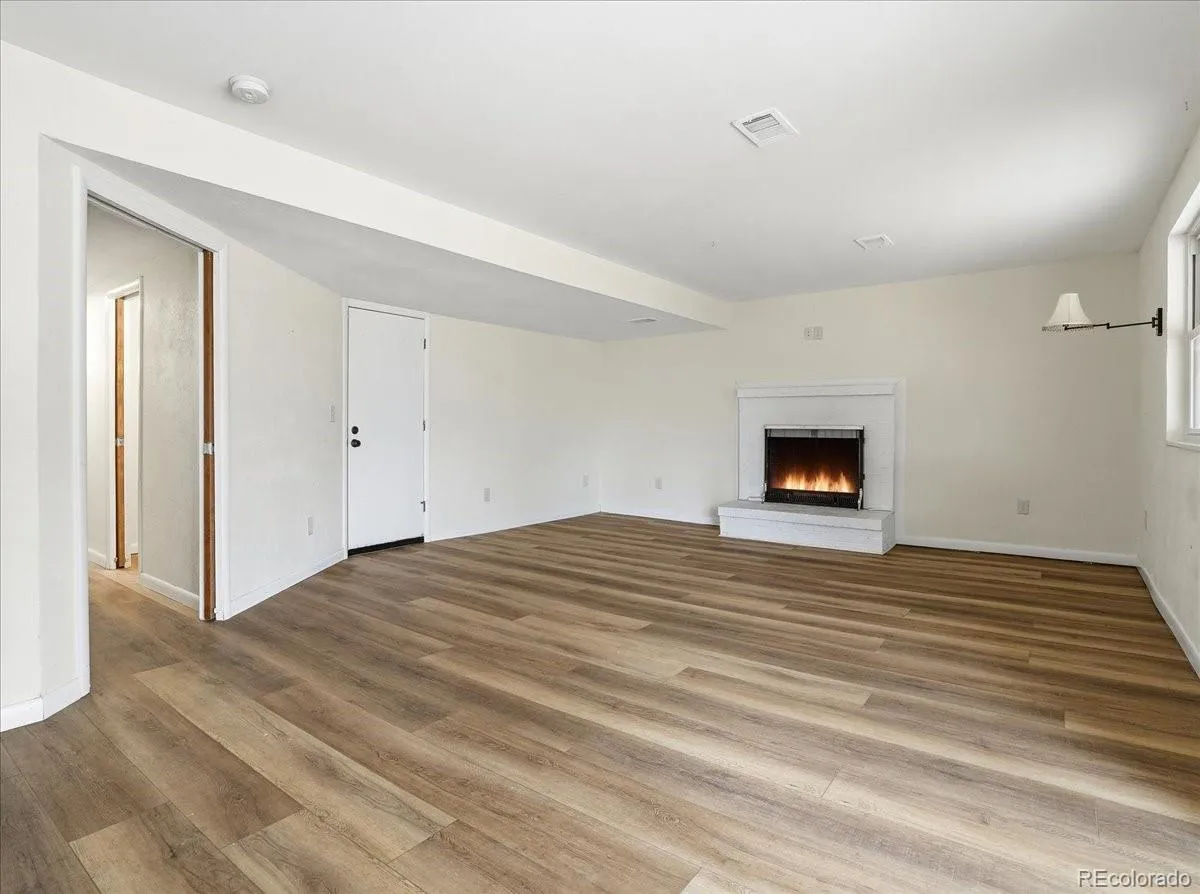 6218 S Cherry Circle Centennial CO 80121 MLS #REC7172775 05032026050640 1200 32
