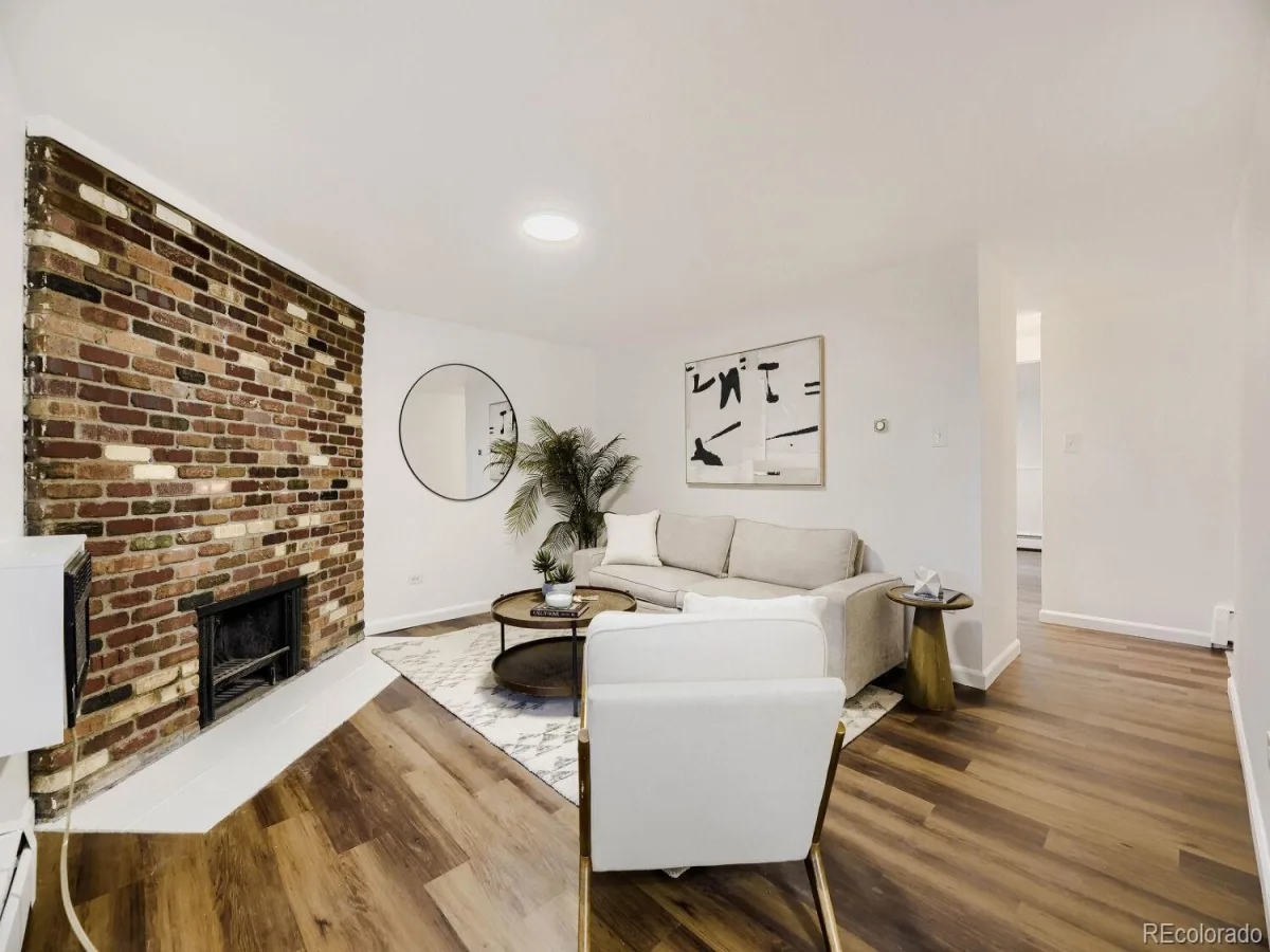 2190 S Holly Street #105 Denver CO 80222 MLS #REC7175623 06132026172527 1200 6