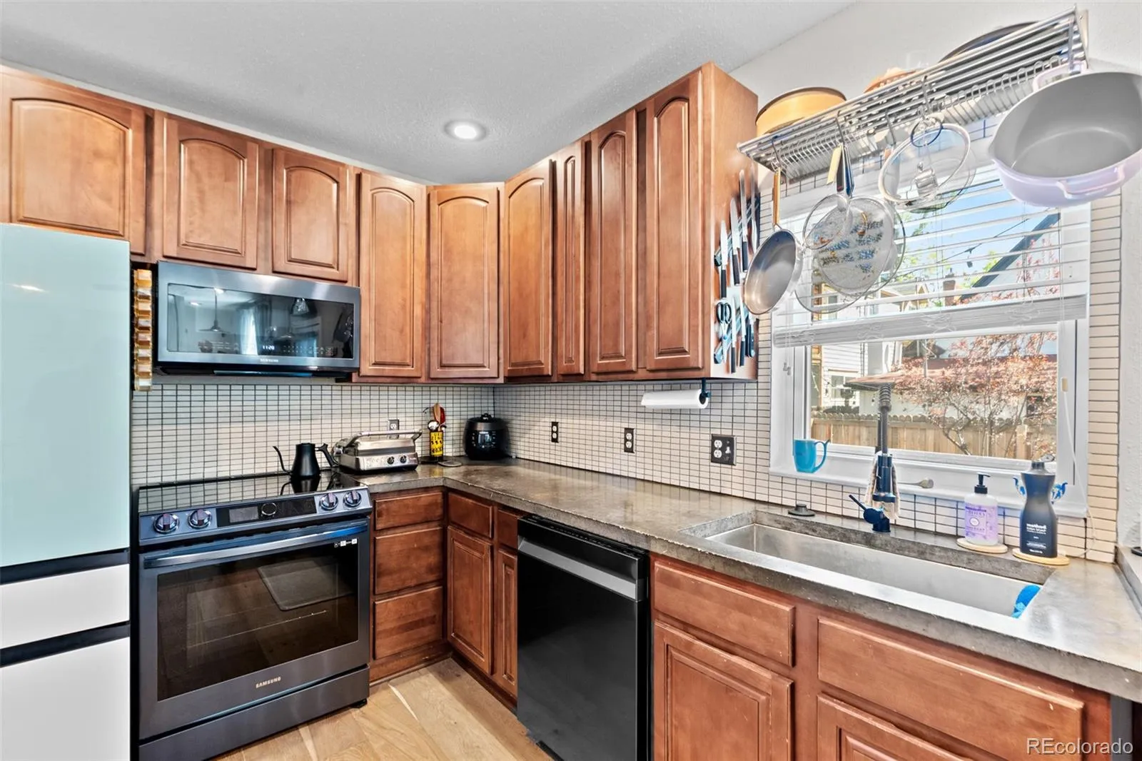 04162026204316 1600 13