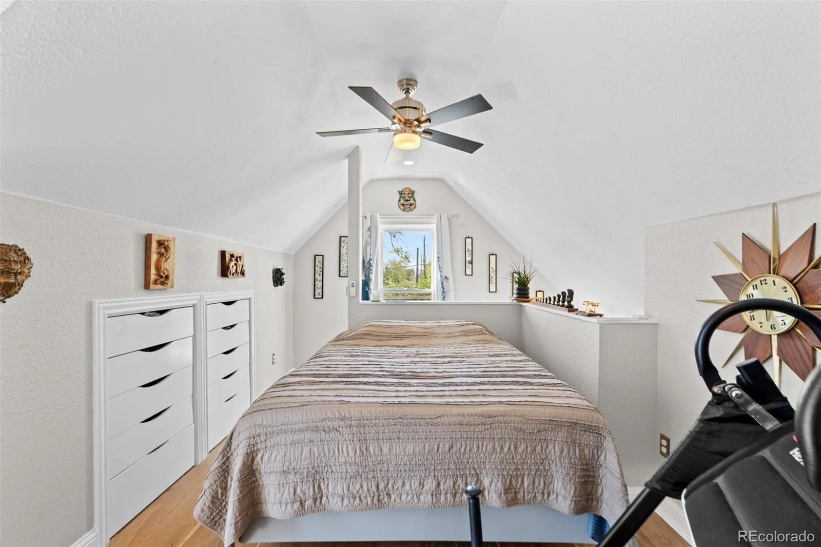 04162026204316 1600 21