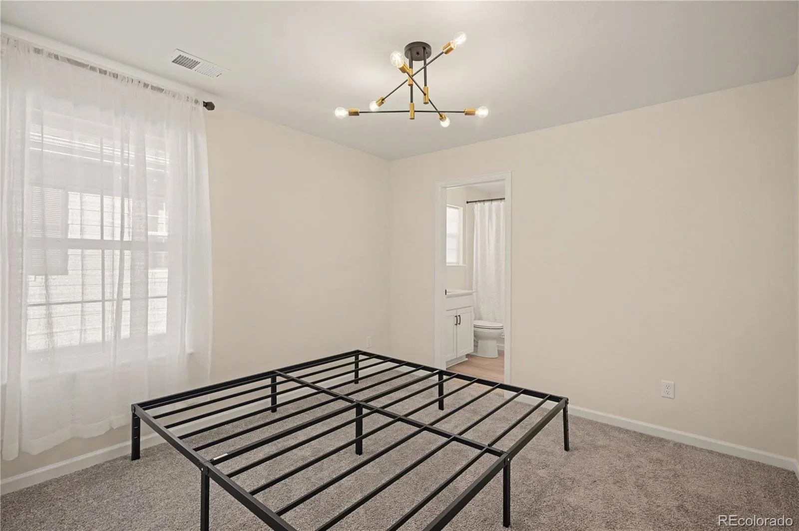 7338 S Yantley Way Aurora CO 80016 MLS #REC7180296 05082026155039 1600 16