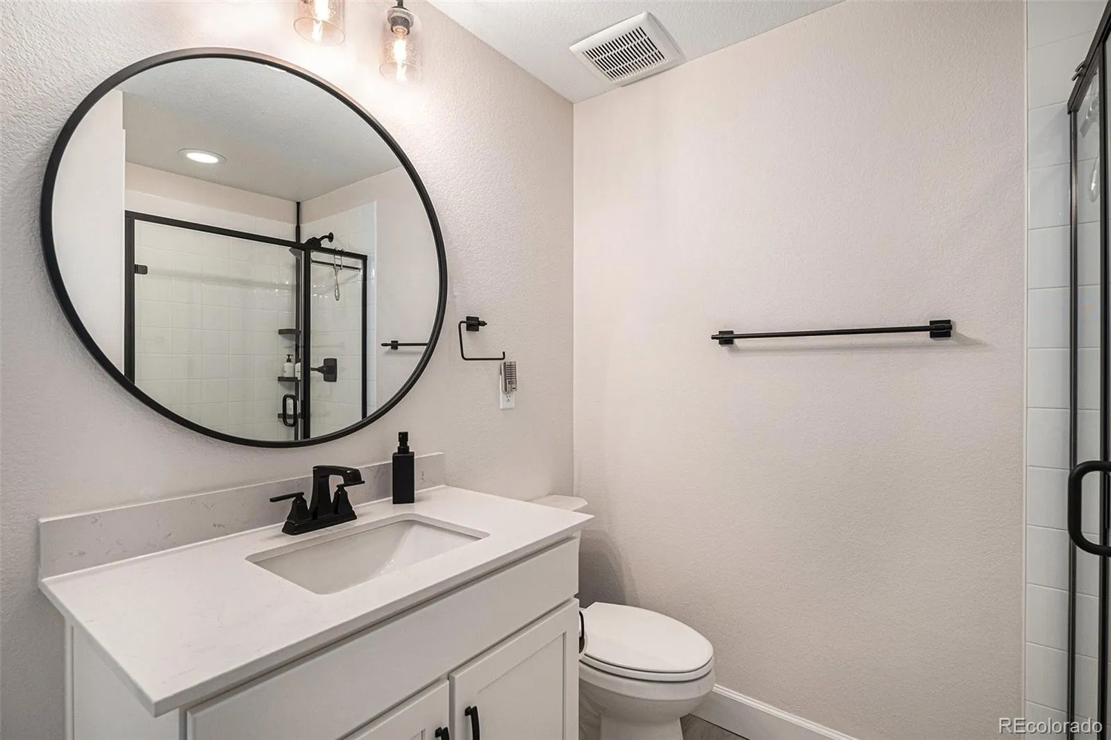 7338 S Yantley Way Aurora CO 80016 MLS #REC7180296 05082026155039 1600 23