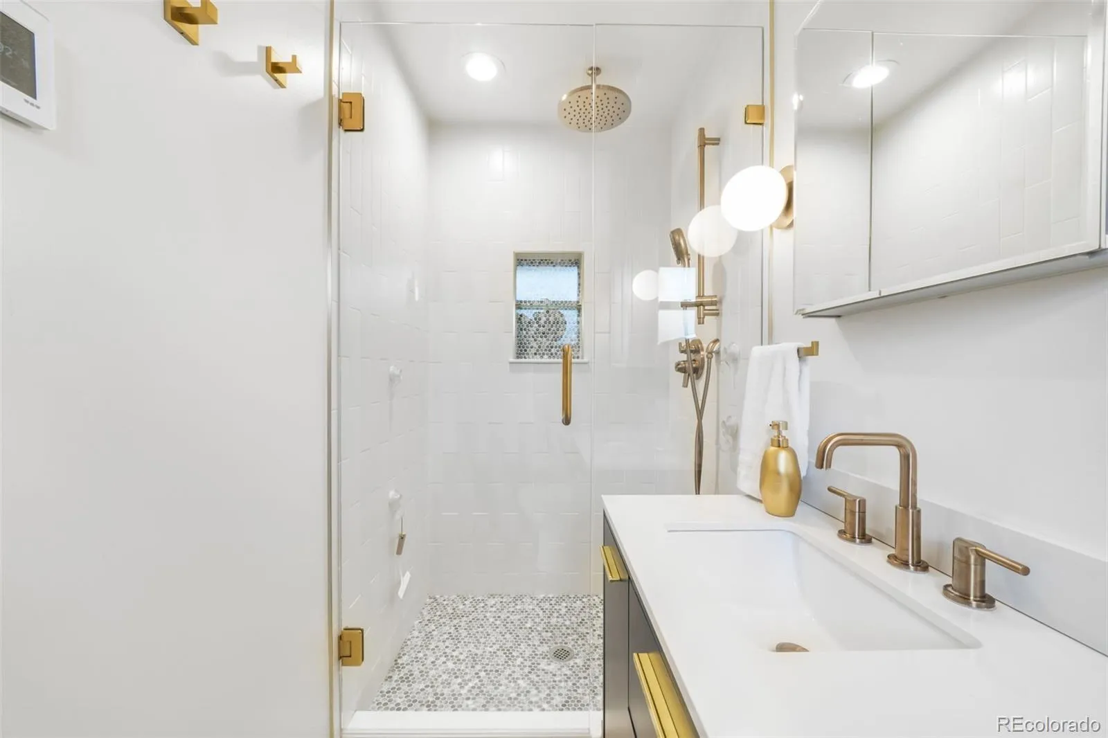 04172026201049 1600 18