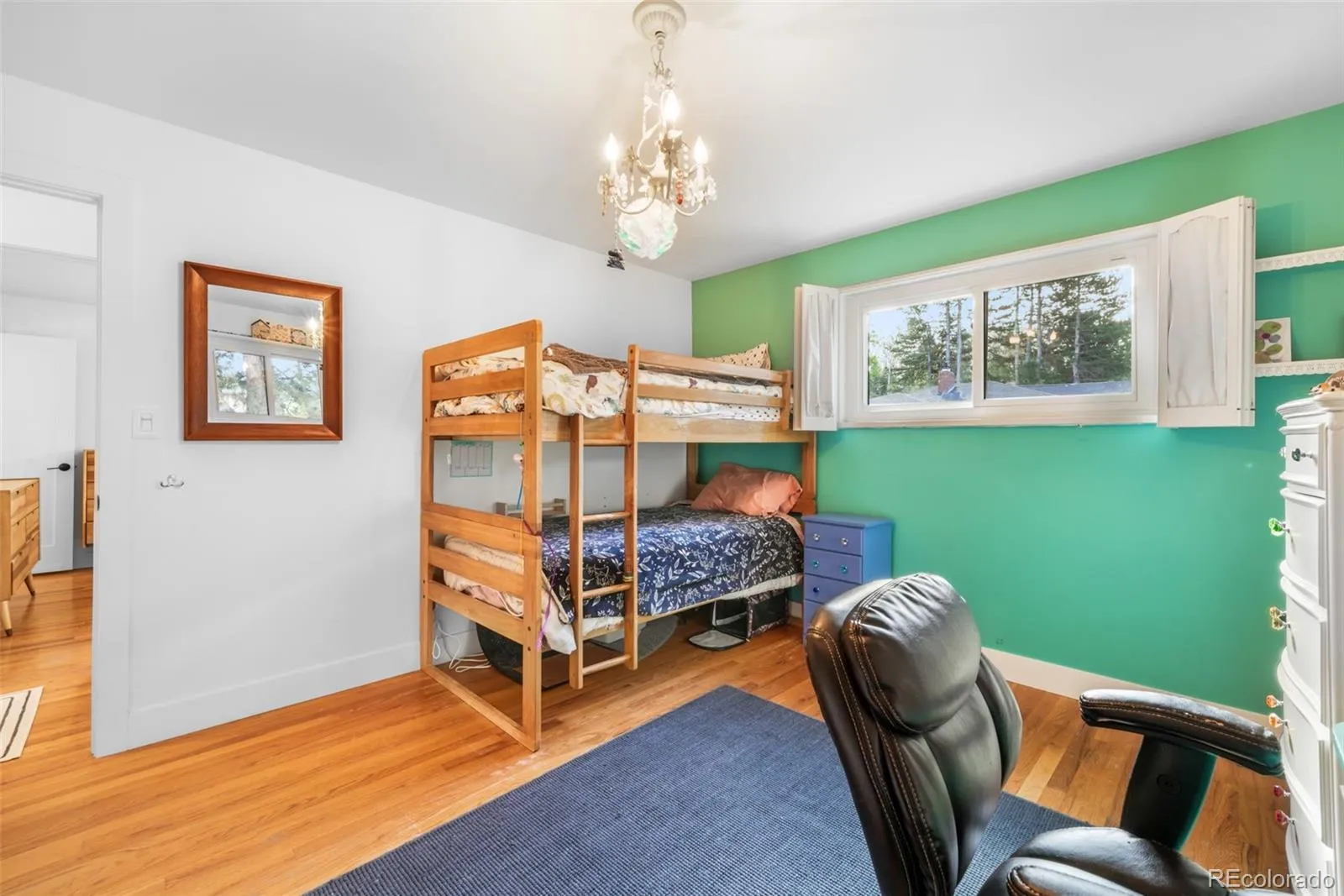 04172026201049 1600 22