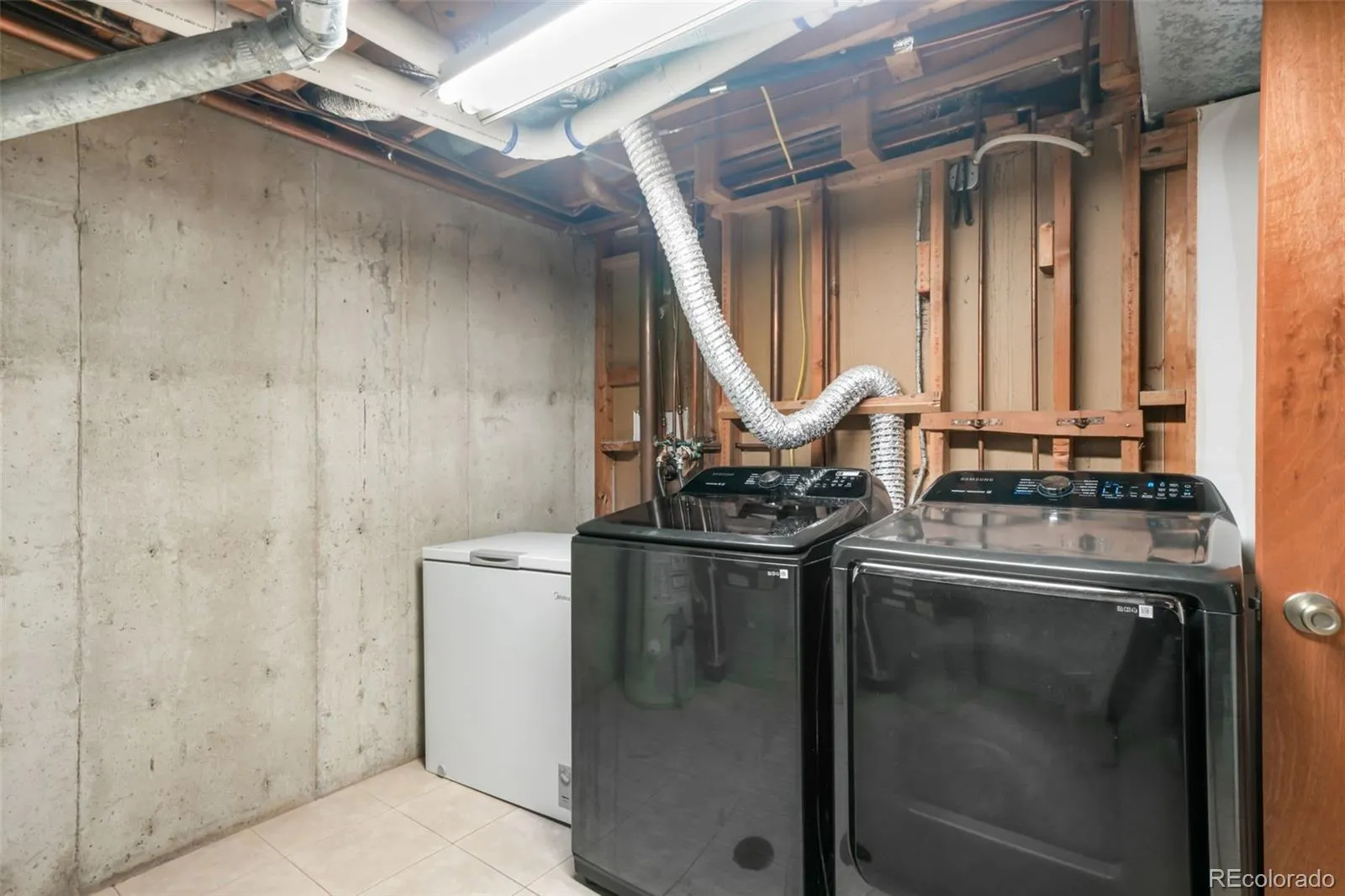 04172026201049 1600 33