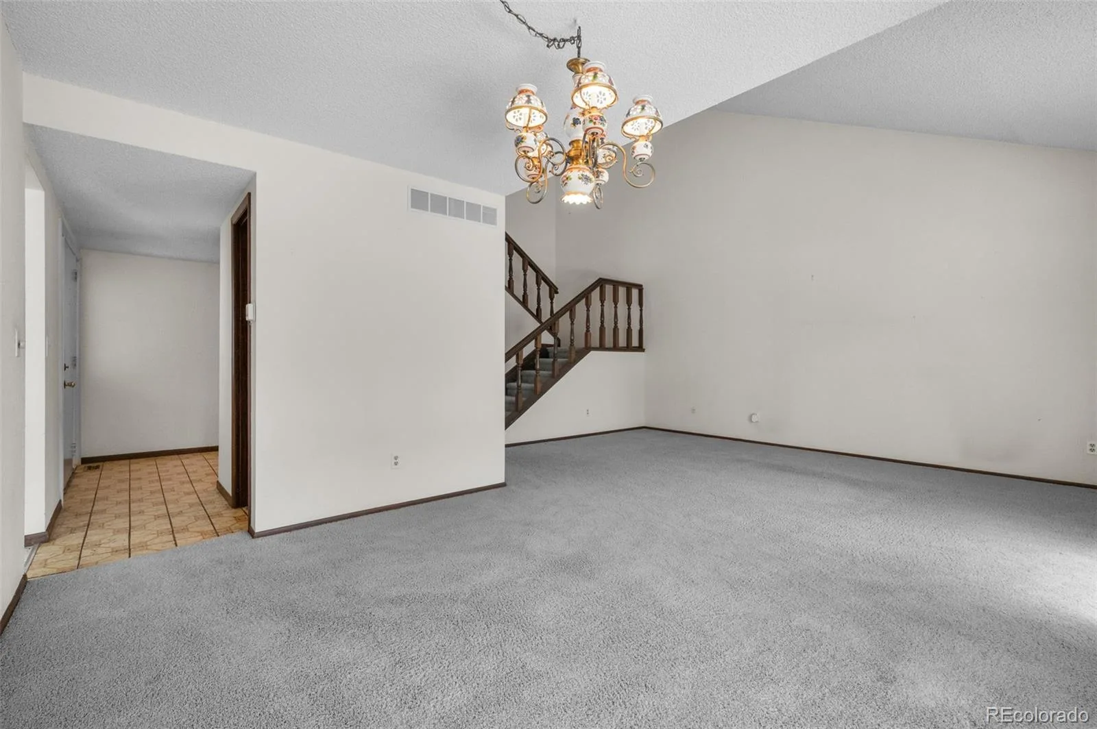 2724 S Xanadu Way Aurora CO 80014 | MLS #REC7182629 08312026162136 1600 4