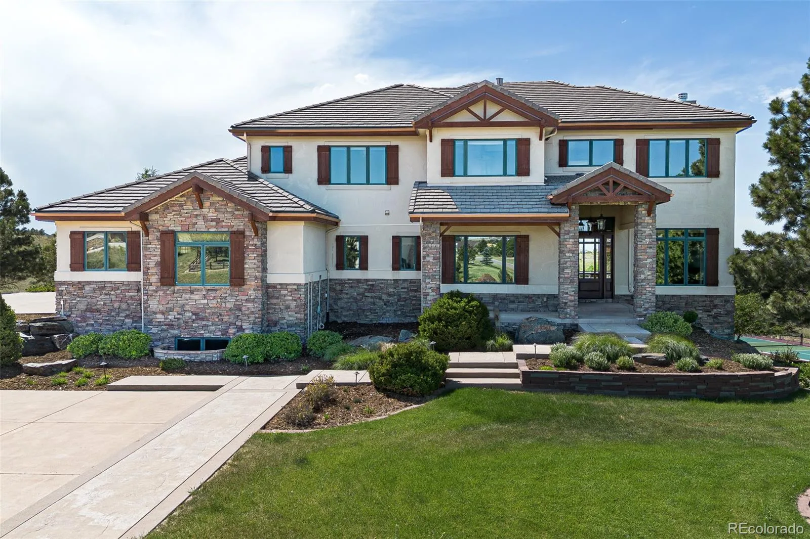 9677 Sara Gulch Circle Parker CO 80138 | MLS #REC7184482 06252026013023 1600 1