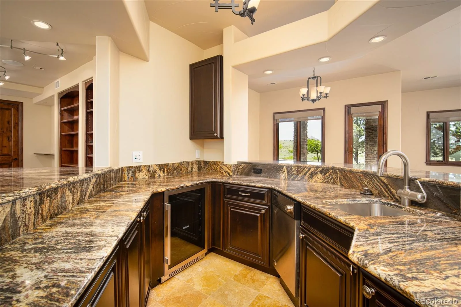 9677 Sara Gulch Circle Parker CO 80138 | MLS #REC7184482 06252026013023 1600 24