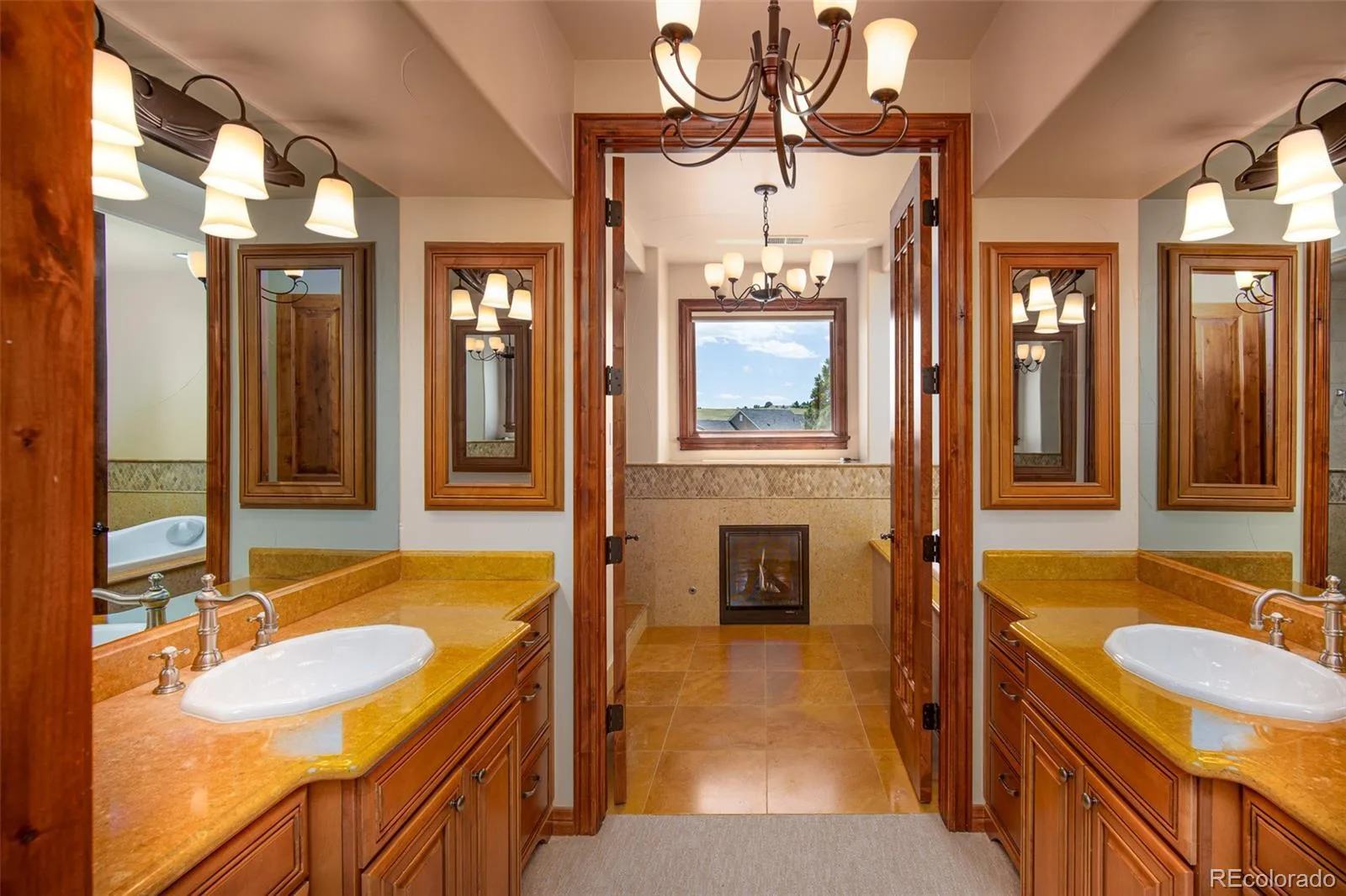 9677 Sara Gulch Circle Parker CO 80138 | MLS #REC7184482 06252026013023 1600 34