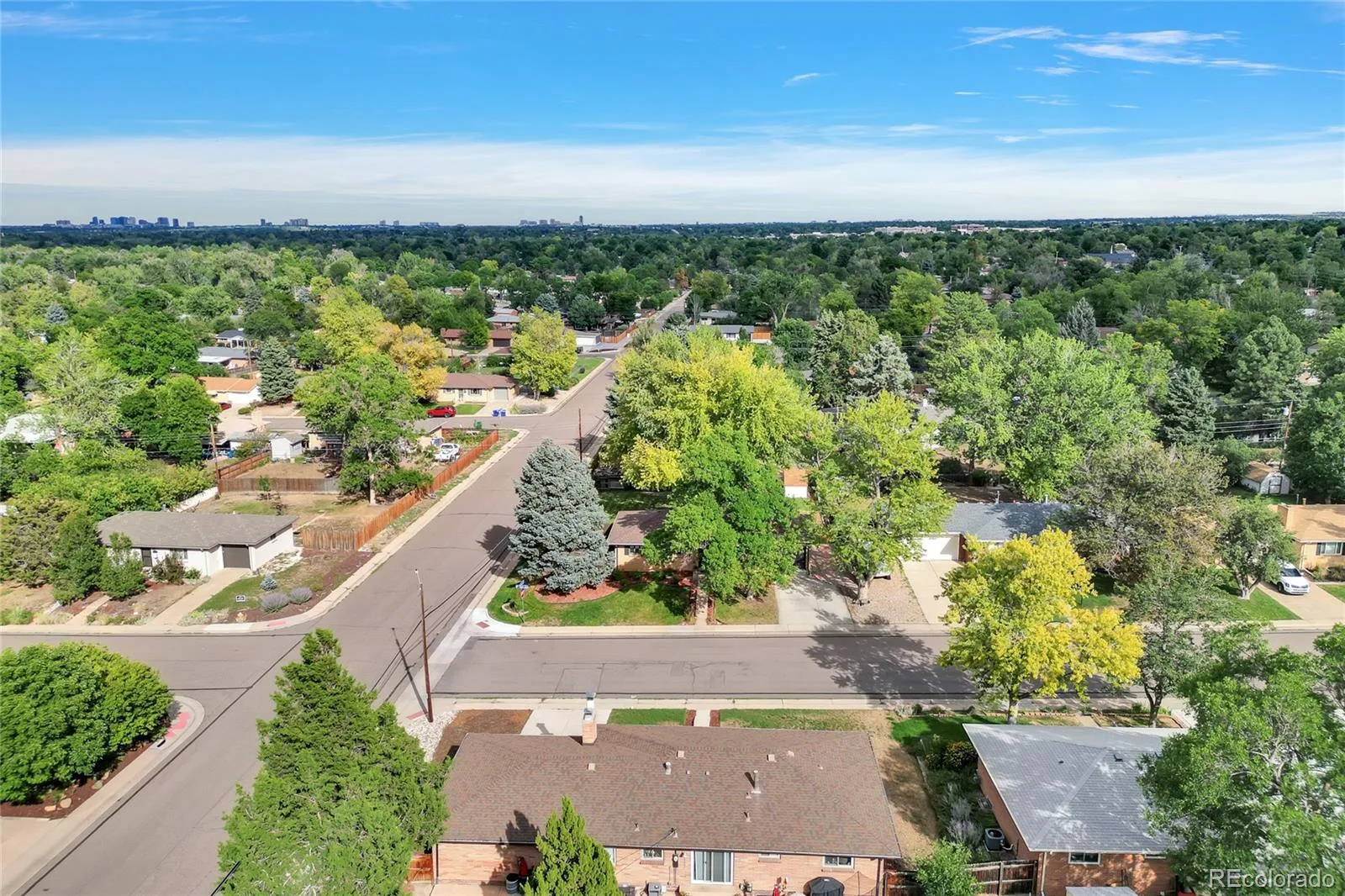 6604 S Lee Court Centennial CO 80121 | MLS #REC7185333 09232026004834 1600 43
