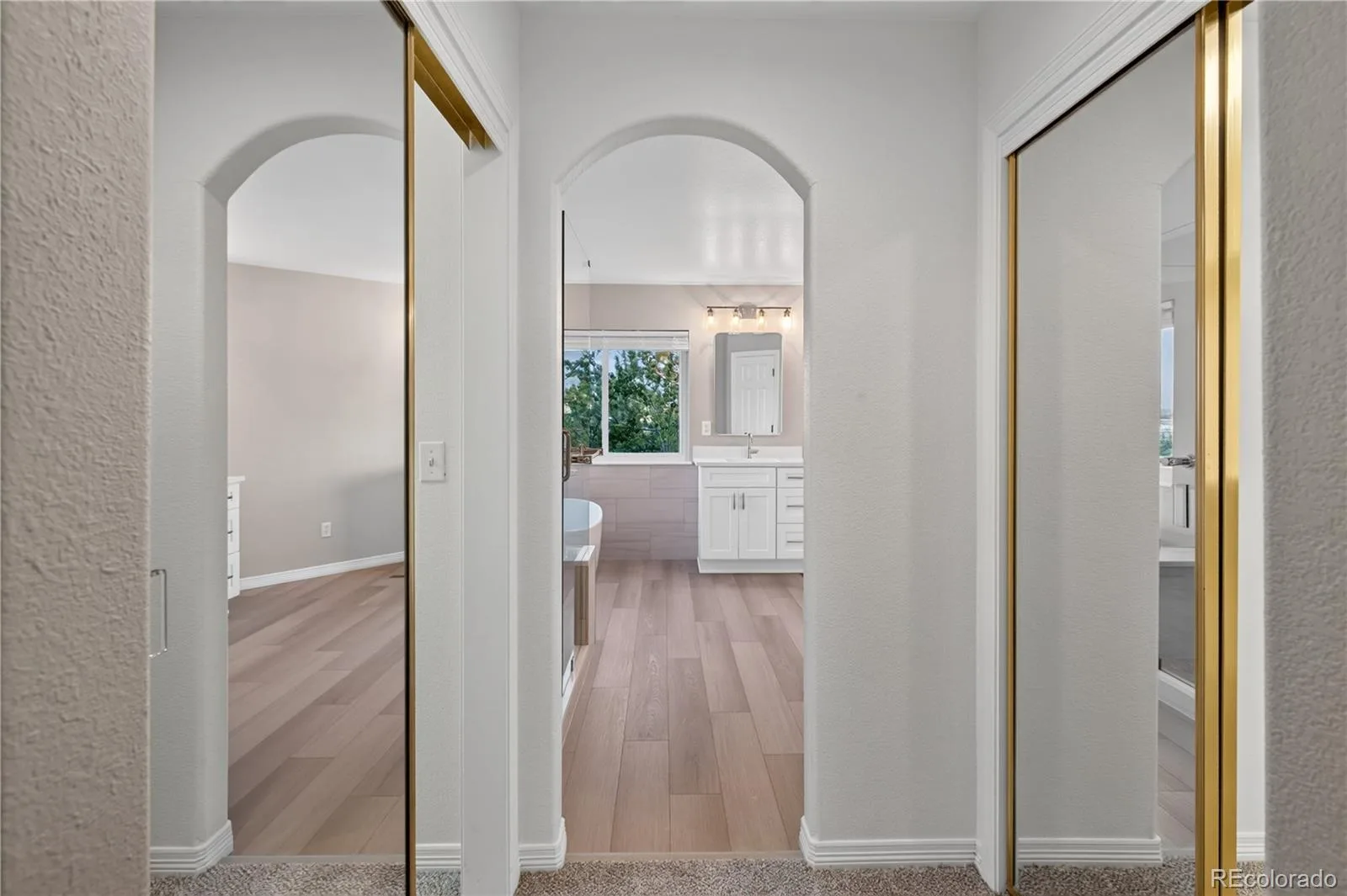 6357 S Jamaica Court Greenwood Village CO 80111 | MLS #REC7185355 08132026135559 1600 18