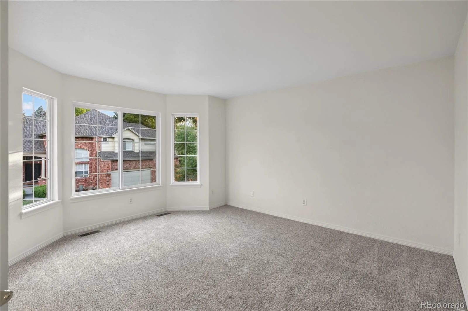 6357 S Jamaica Court Greenwood Village CO 80111 | MLS #REC7185355 08132026135559 1600 26