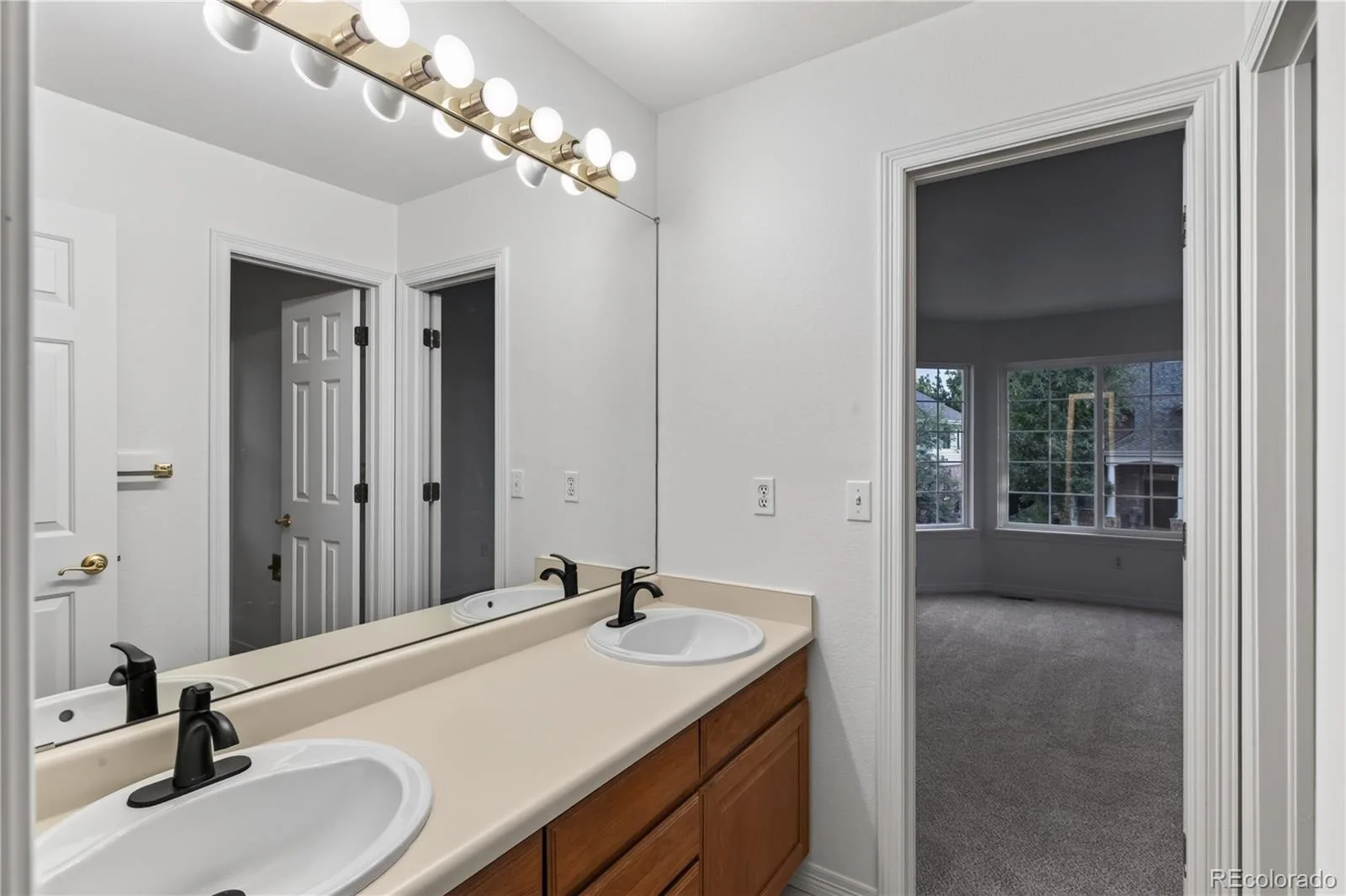 6357 S Jamaica Court Greenwood Village CO 80111 | MLS #REC7185355 08132026135559 1600 27