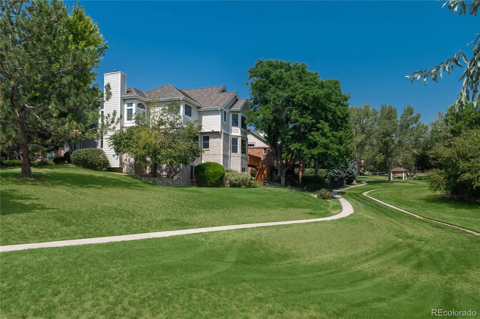 6357 S Jamaica Court Greenwood Village CO 80111 | MLS #REC7185355 08132026135559 1600 41