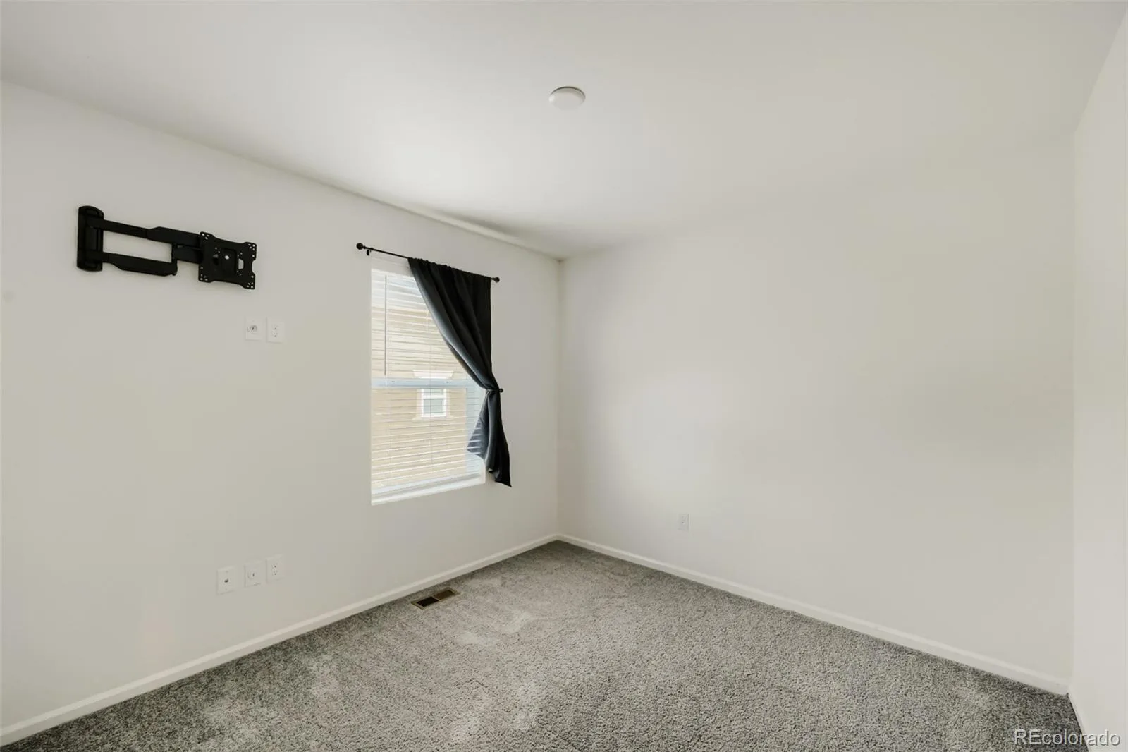 3658 Happyheart Way Castle Rock CO 80109 | MLS #REC7185415 08132026175107 1600 18