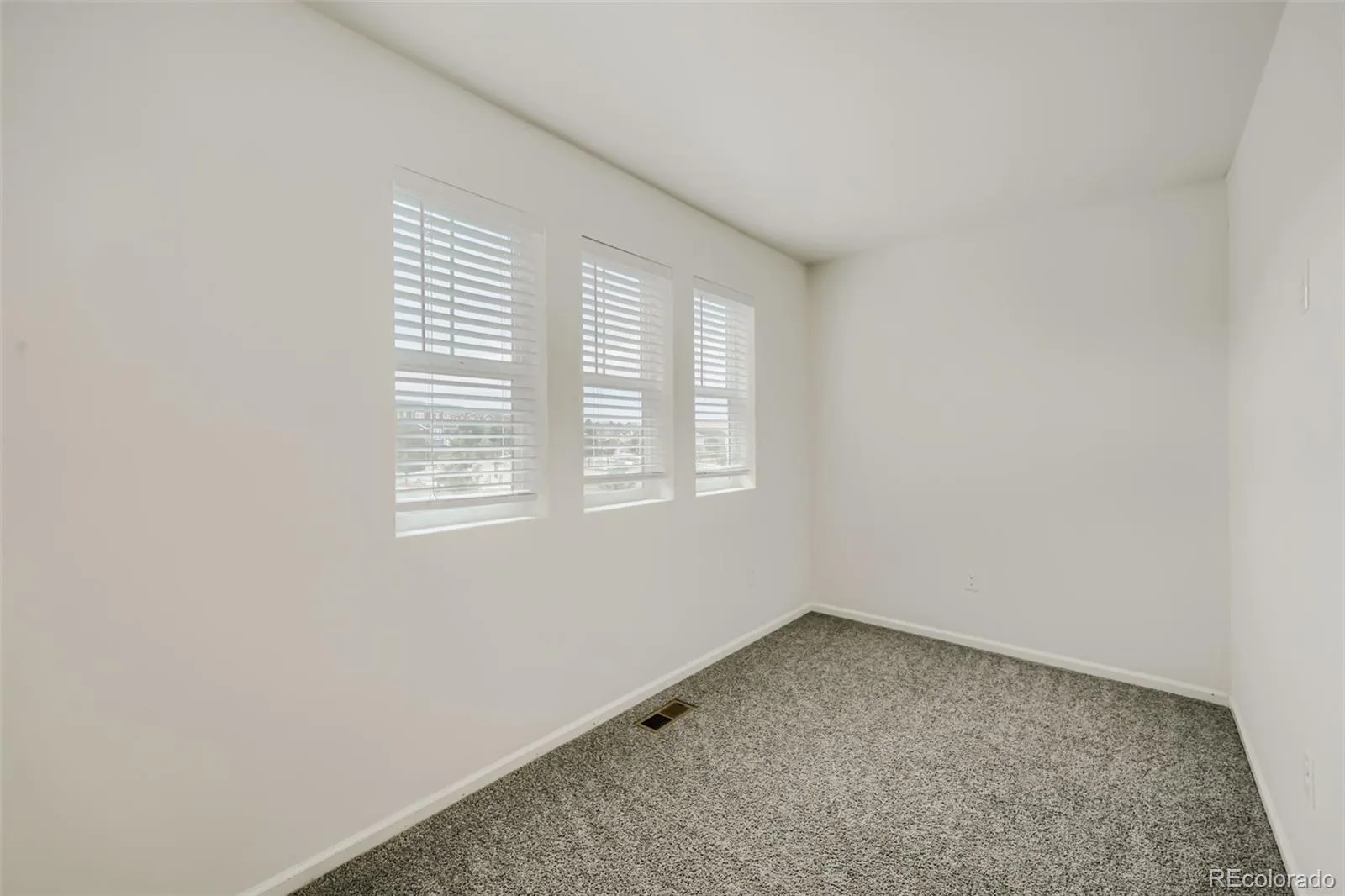 3658 Happyheart Way Castle Rock CO 80109 | MLS #REC7185415 08132026175107 1600 19