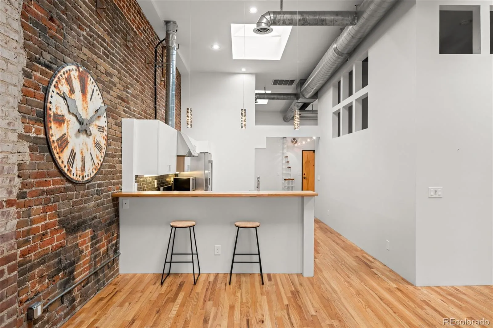 04062026173822 1600 21