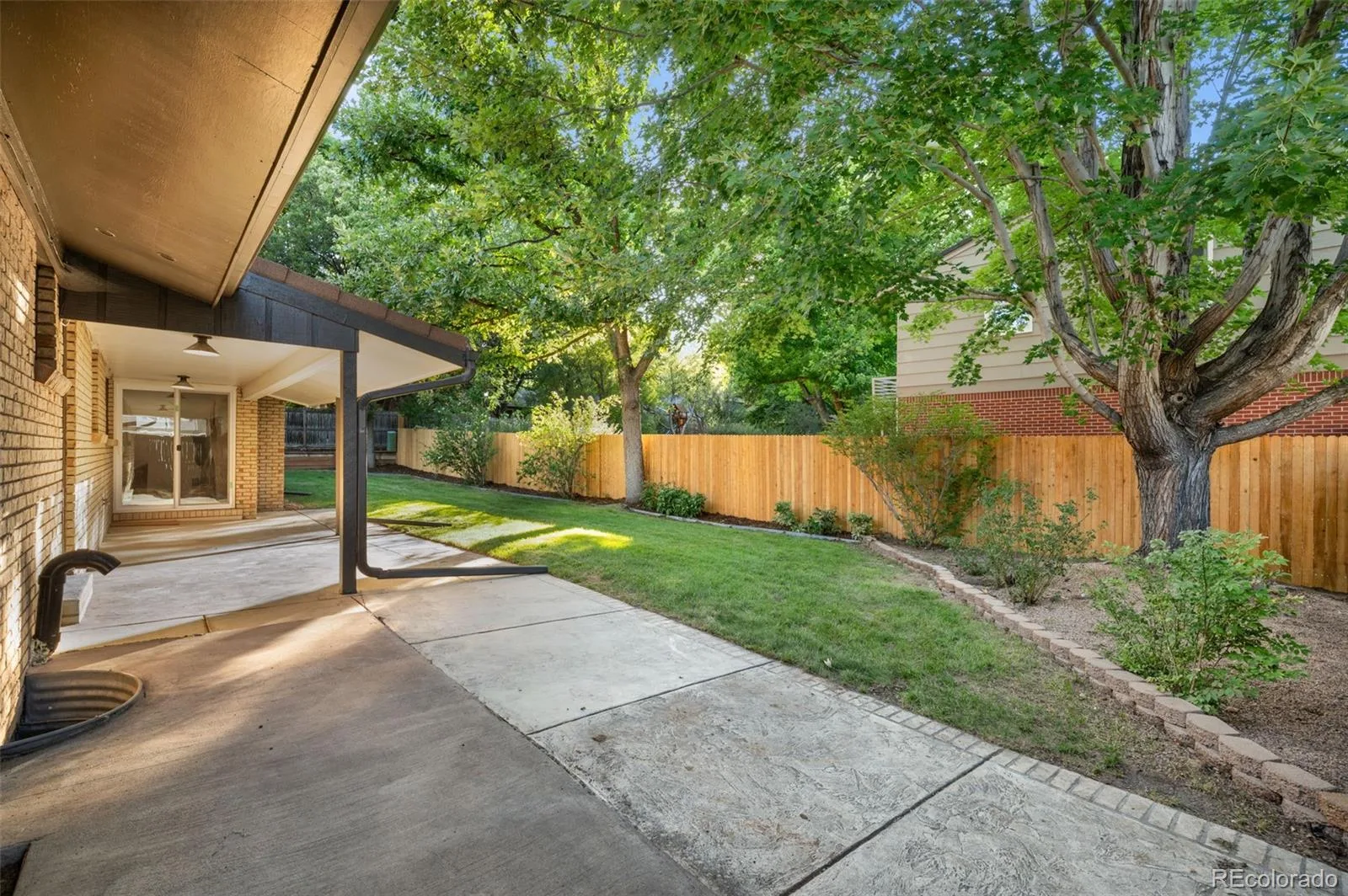 3701 S Peach Way Denver CO 80237 | MLS #REC7189336 08222026205813 1600 43