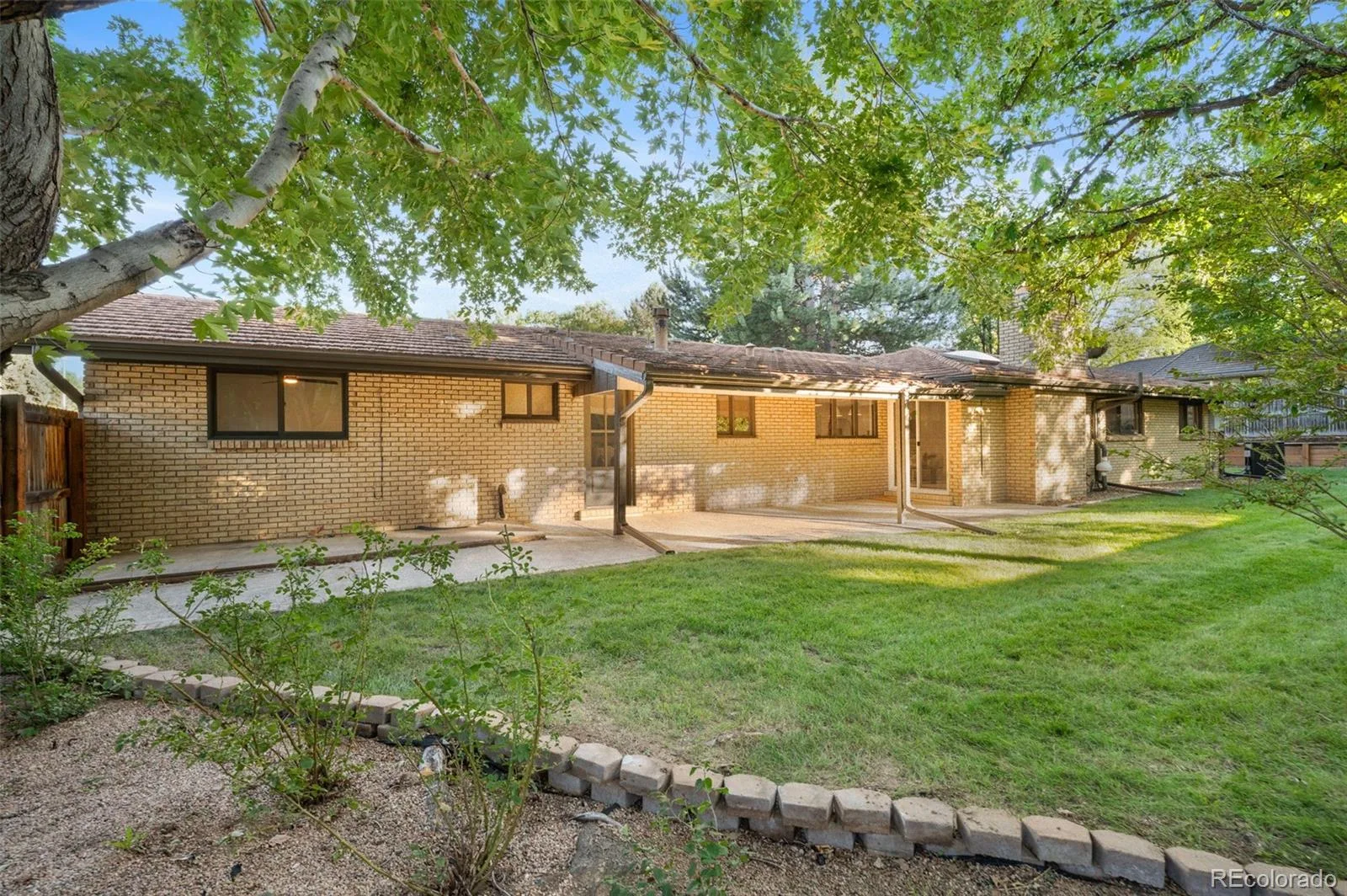 3701 S Peach Way Denver CO 80237 | MLS #REC7189336 08222026205813 1600 44