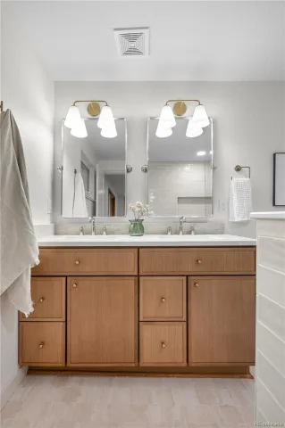 3701 S Peach Way Denver CO 80237 | MLS #REC7189336 08222026205813 640 32